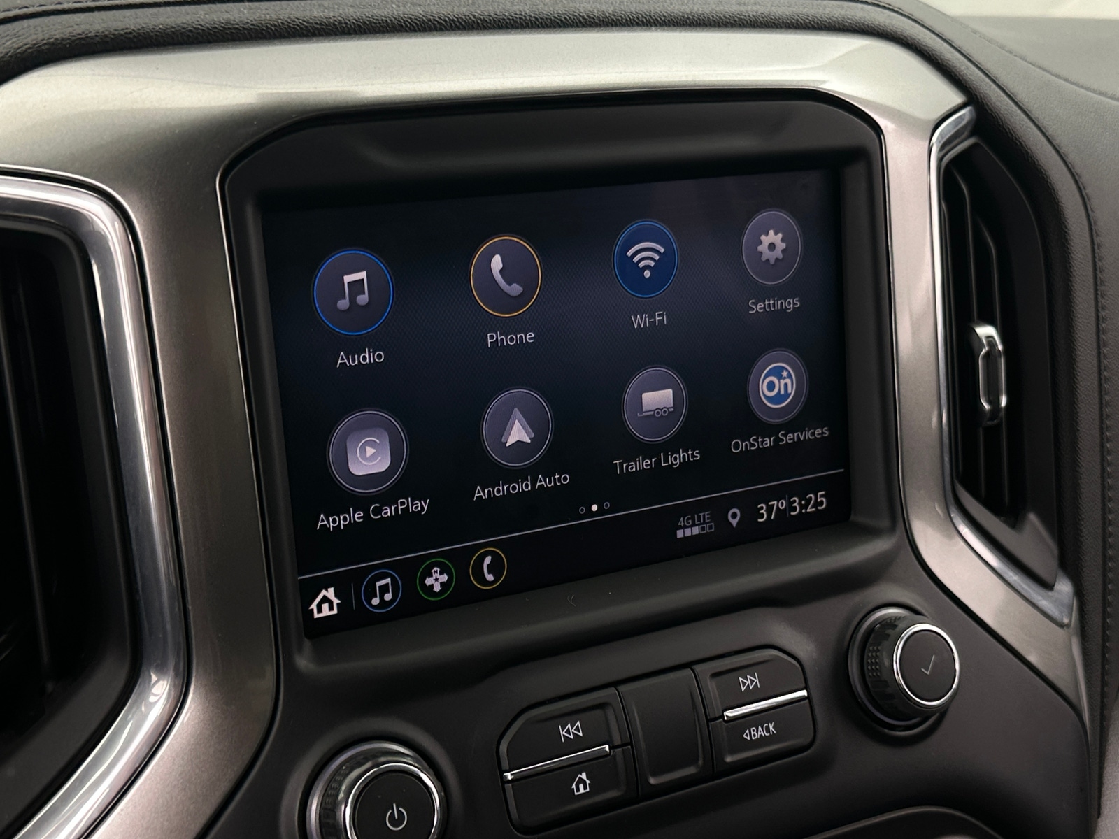 Thumbnail: 2021 Chevrolet Silverado 1500 - 4