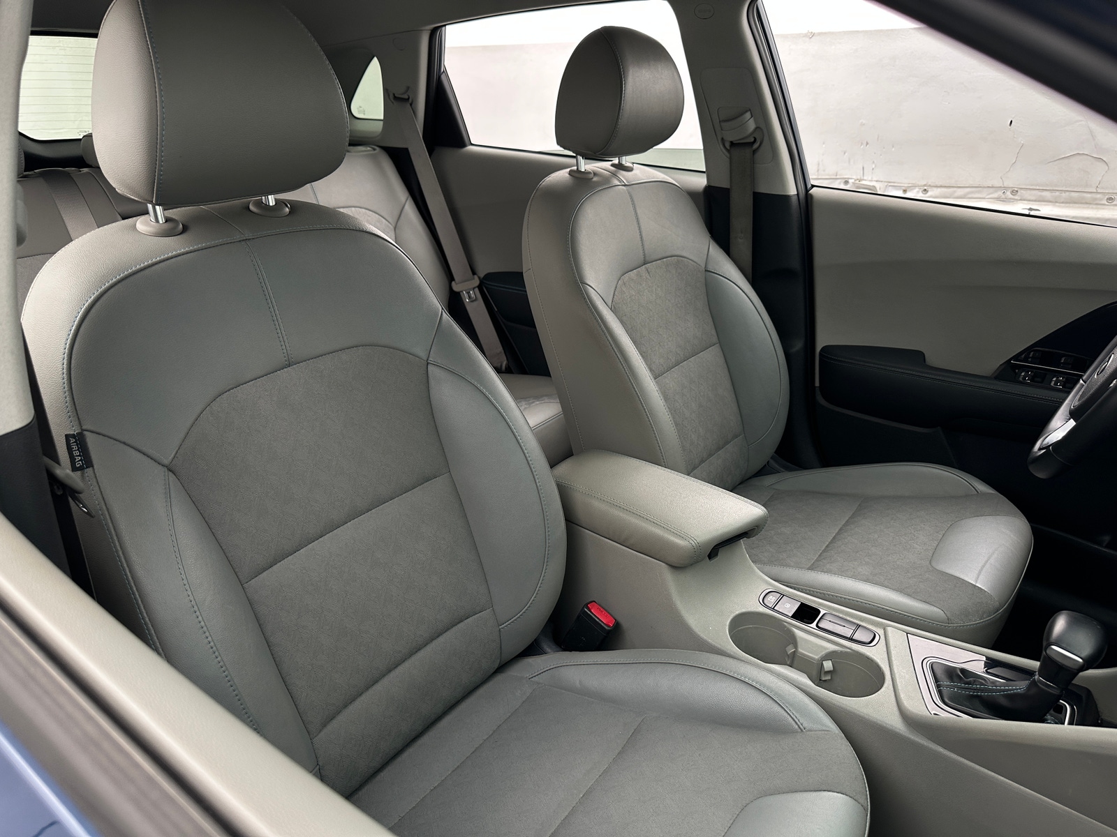 Thumbnail: 2020 Kia Niro - 2