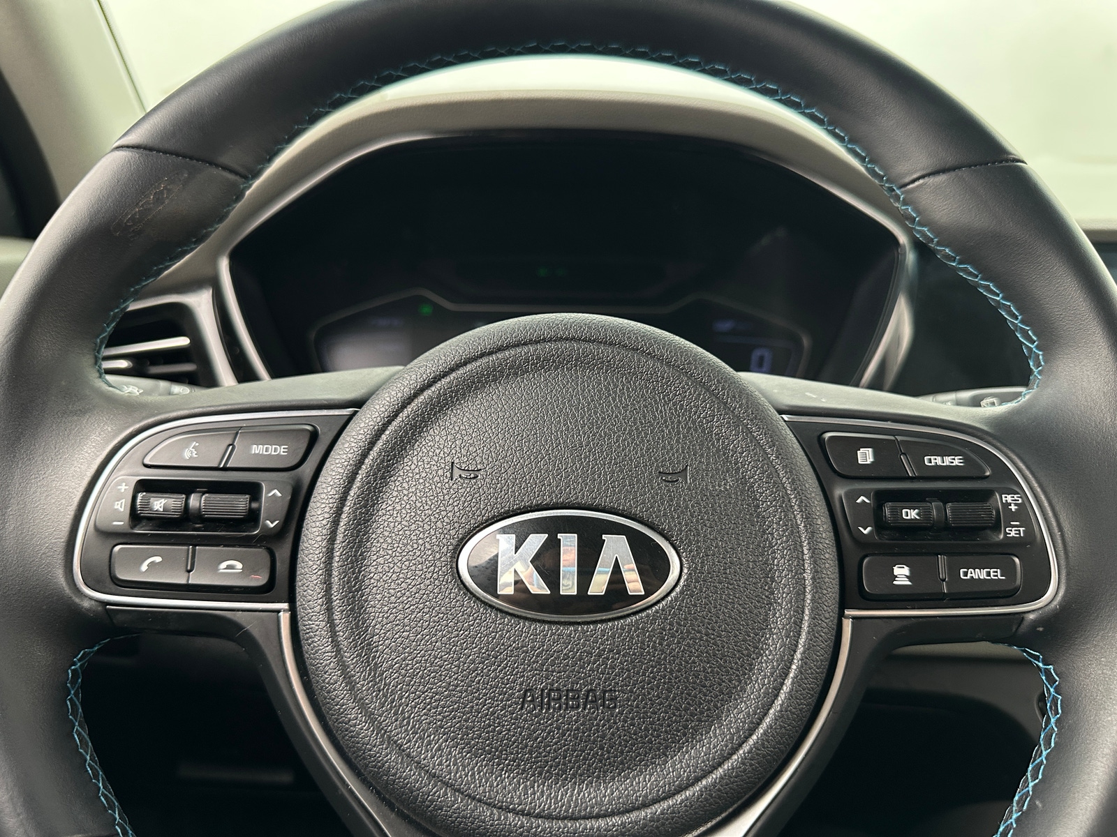 Thumbnail: 2020 Kia Niro - 5