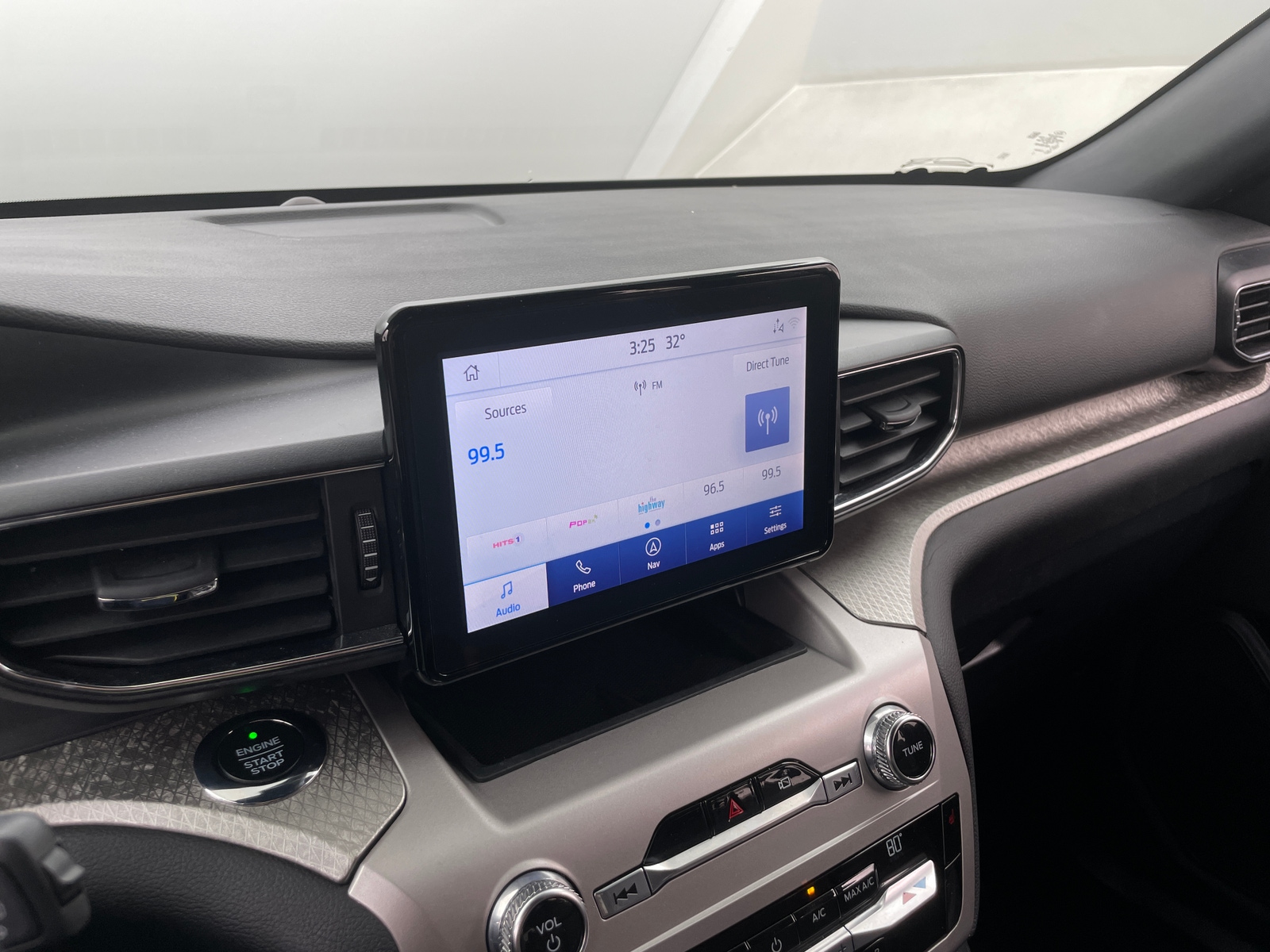 Thumbnail: 2021 Ford Explorer - 3