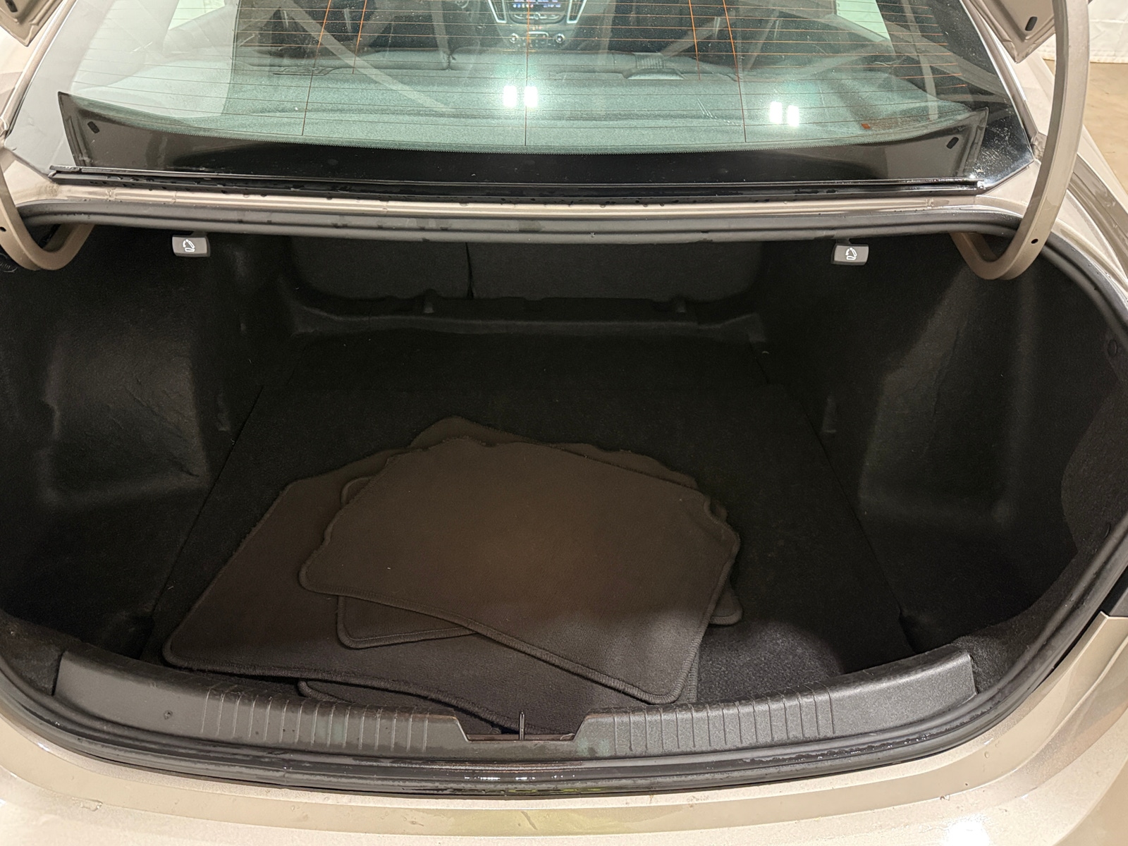 Thumbnail: 2024 Chevrolet Malibu - 7