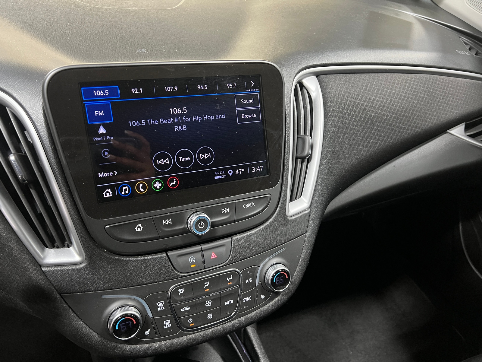 Thumbnail: 2024 Chevrolet Malibu - 4