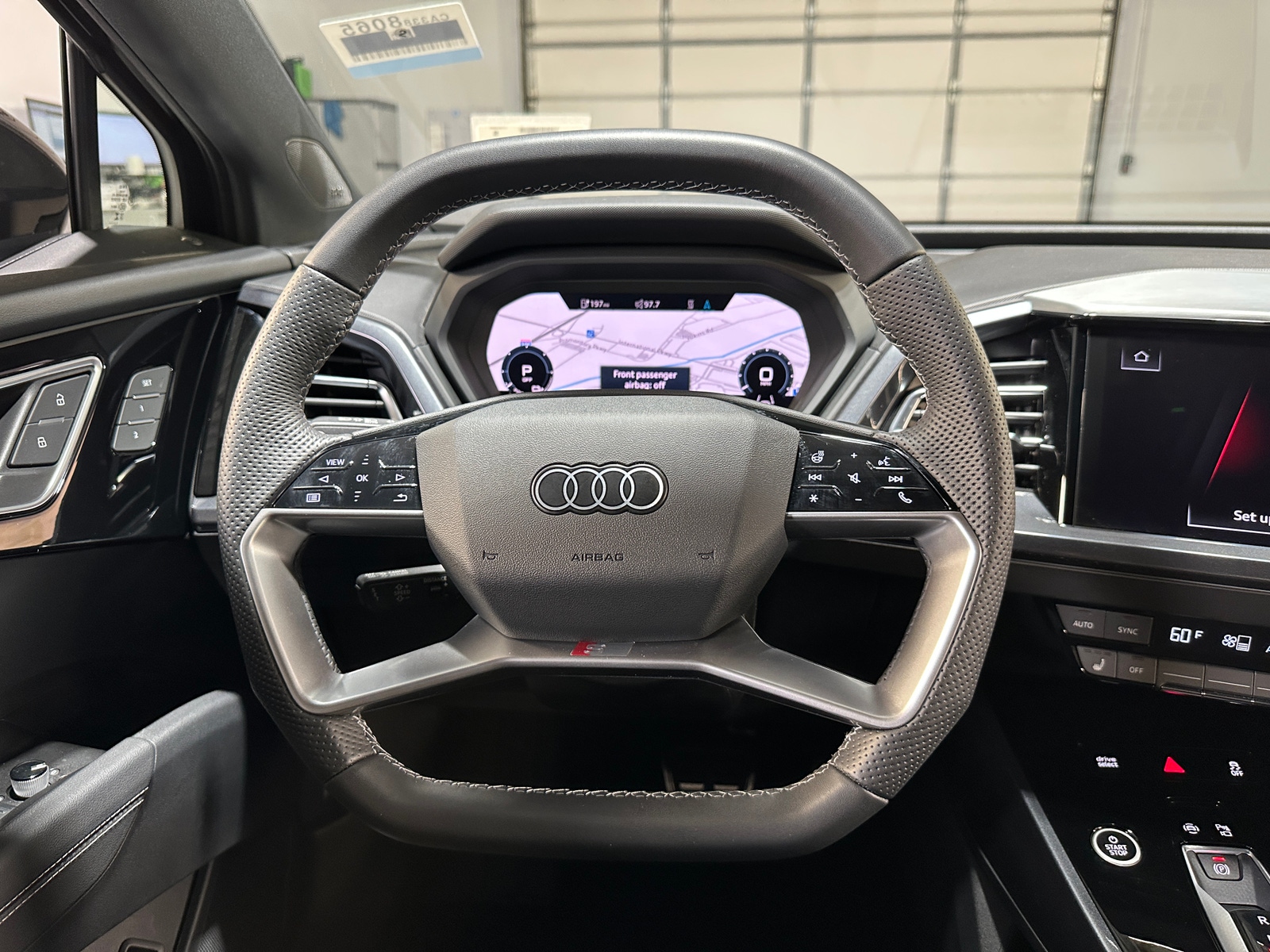 Thumbnail: 2025 Audi Q4 e-tron - 4