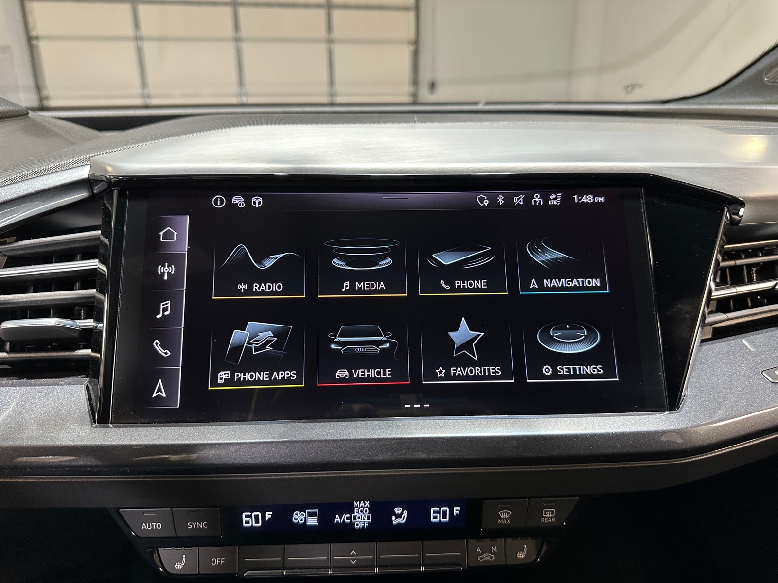 Thumbnail: 2025 Audi Q4 e-tron - 3