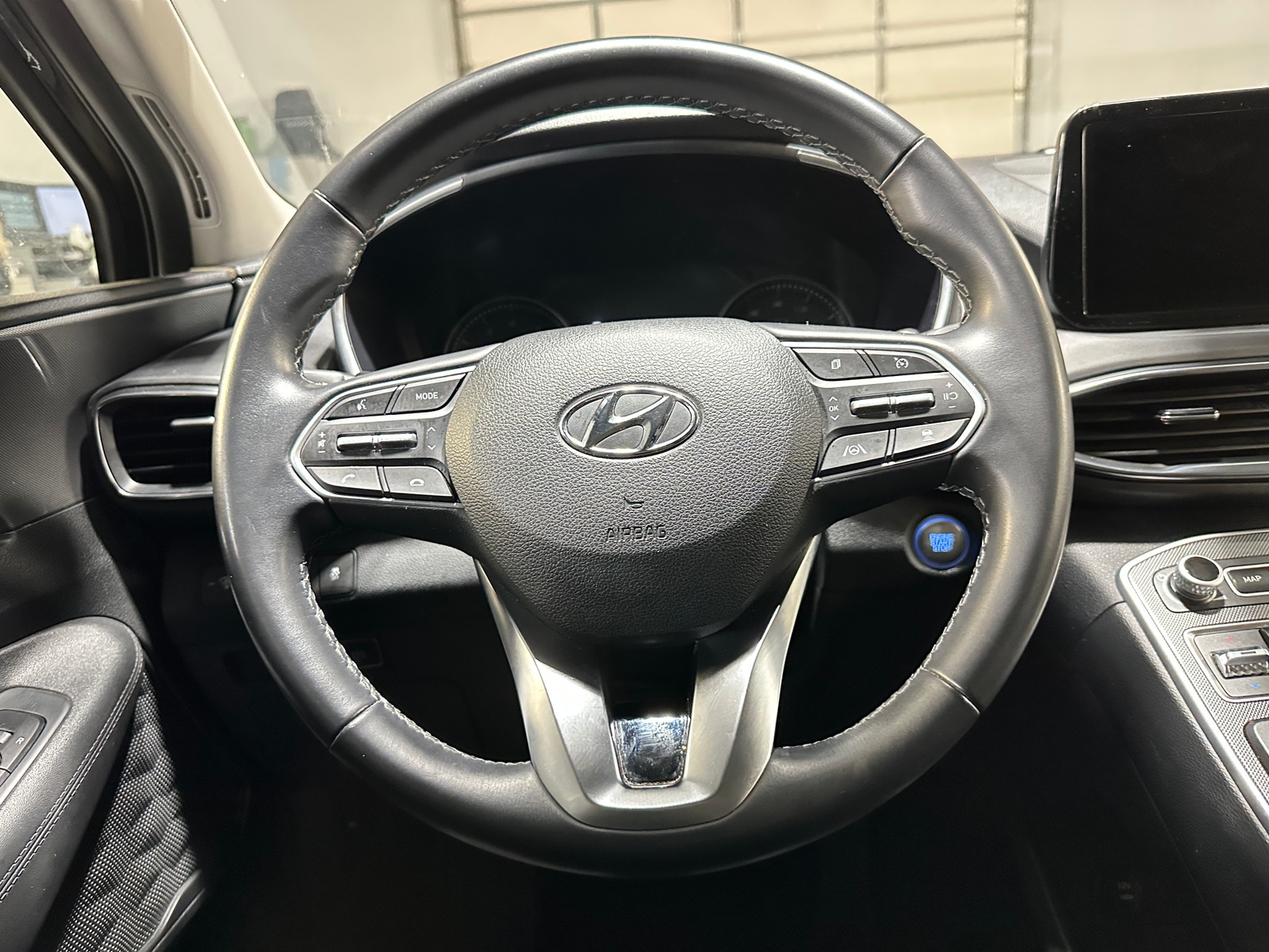 Thumbnail: 2023 Hyundai Santa Fe - 5