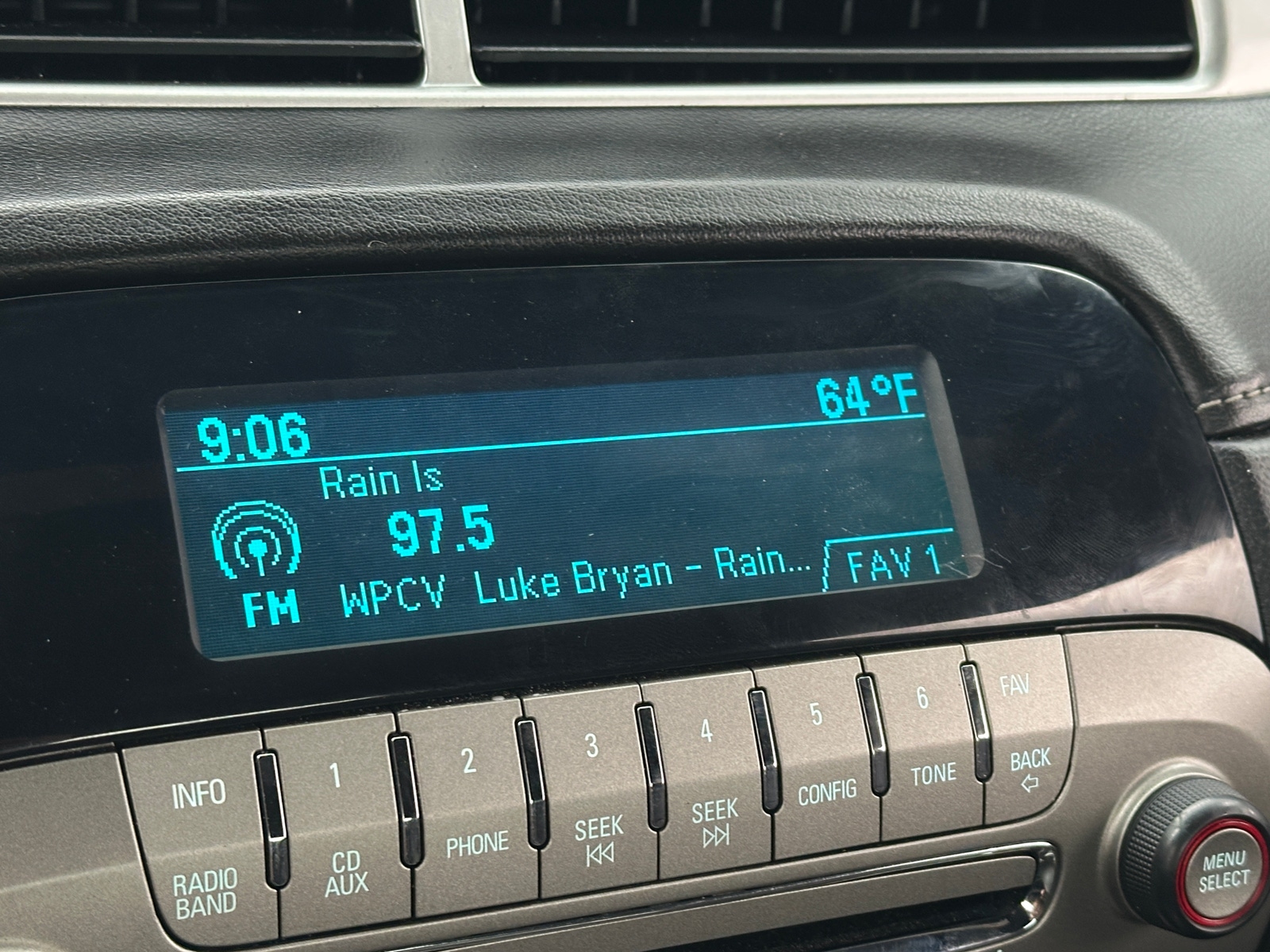 Thumbnail: 2015 Chevrolet Camaro - 3