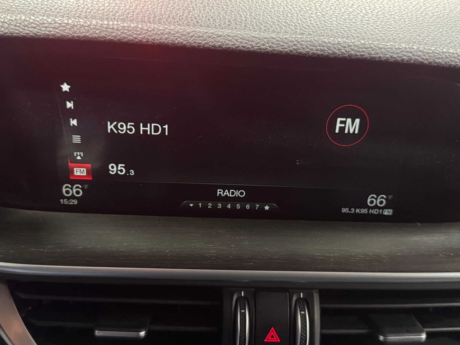 Thumbnail: 2018 Alfa Romeo Stelvio - 3