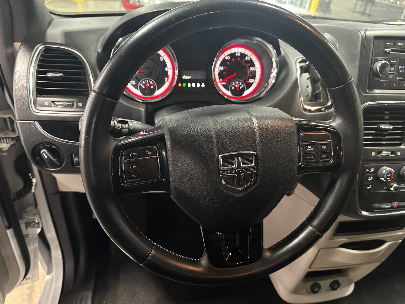 Thumbnail: 2016 Dodge Grand Caravan - 5