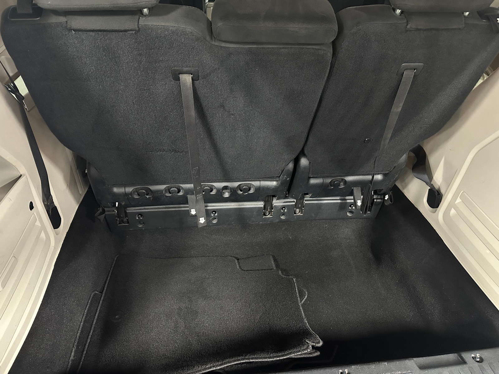 Thumbnail: 2016 Dodge Grand Caravan - 7