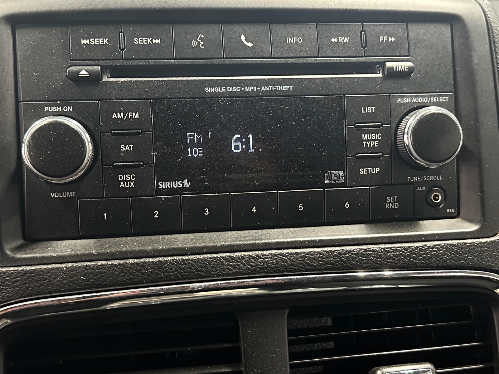 Thumbnail: 2016 Dodge Grand Caravan - 4