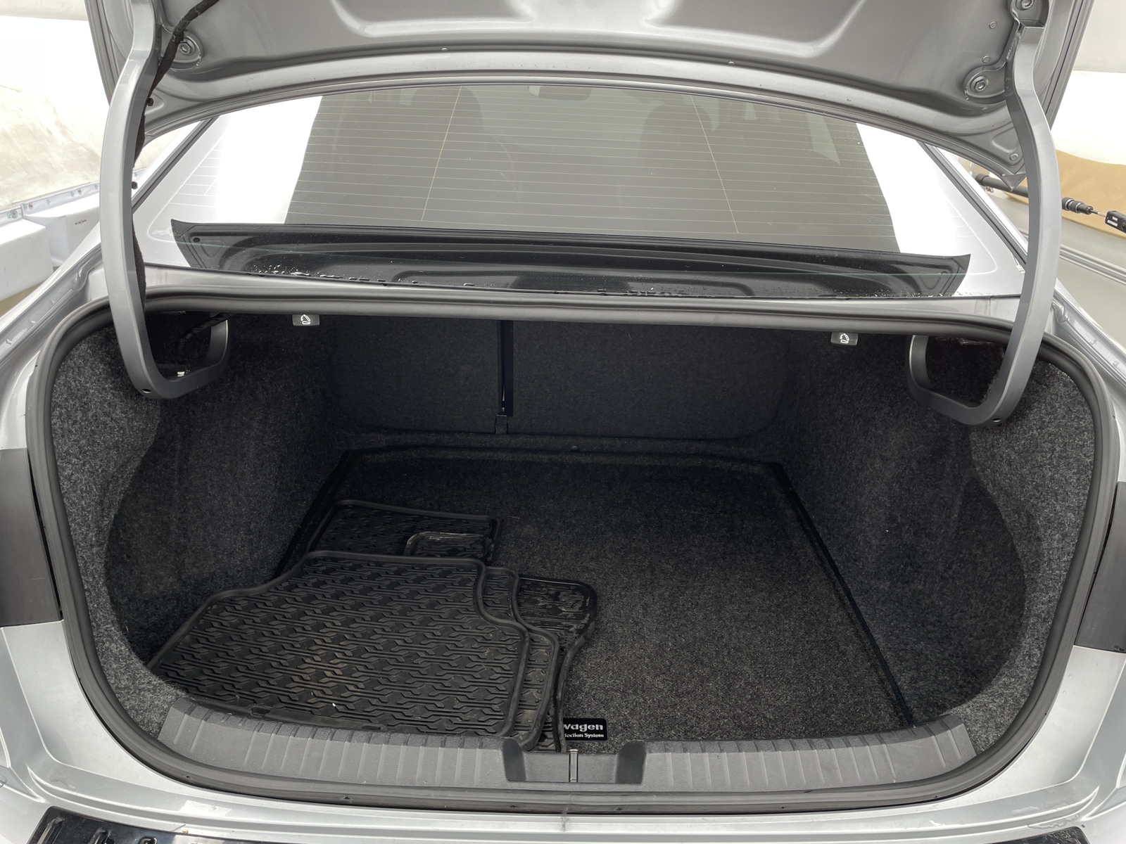 Thumbnail: 2023 Volkswagen Jetta - 6