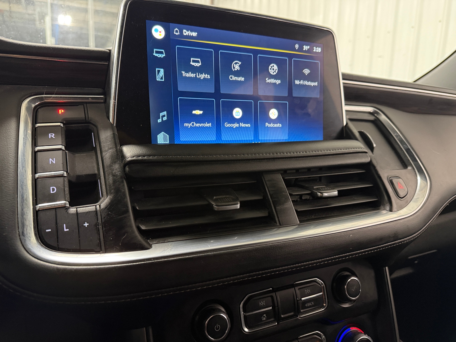 Thumbnail: 2022 Chevrolet Suburban - 3