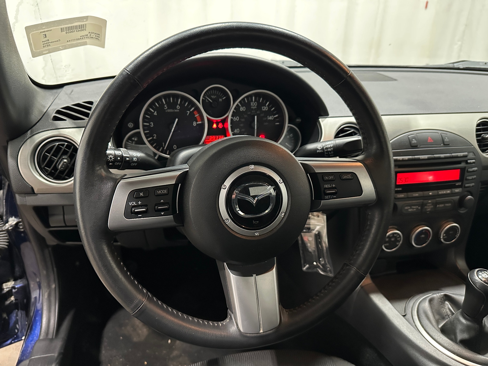 Thumbnail: 2010 Mazda MX-5 Miata - 5