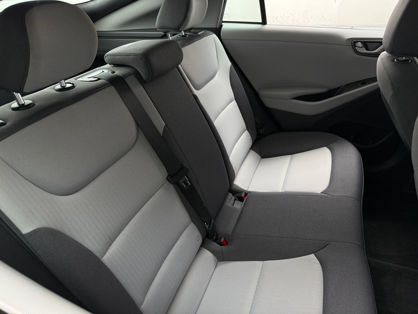 Thumbnail: 2020 Hyundai Ioniq - 6