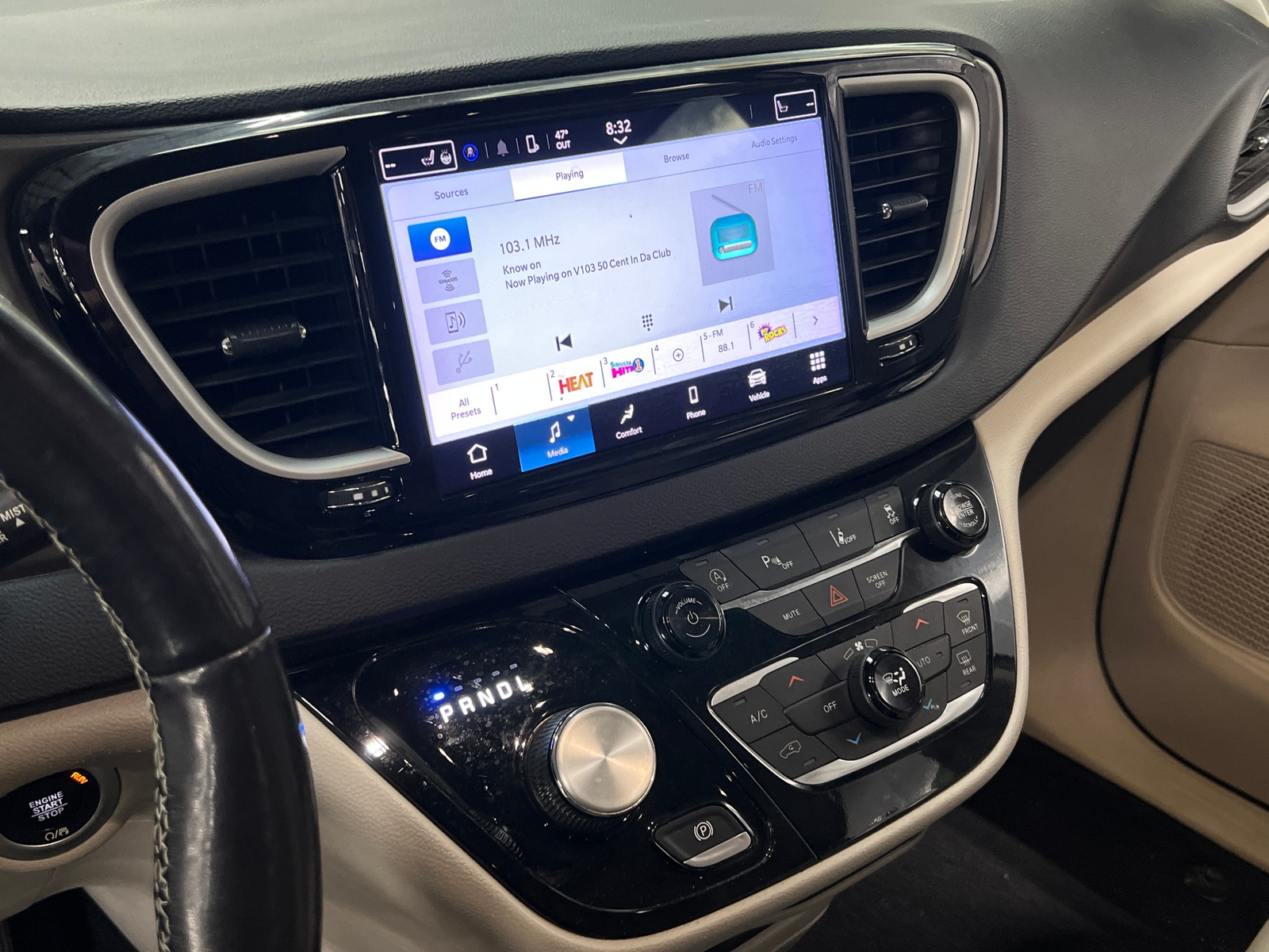 Thumbnail: 2021 Chrysler Pacifica - 3