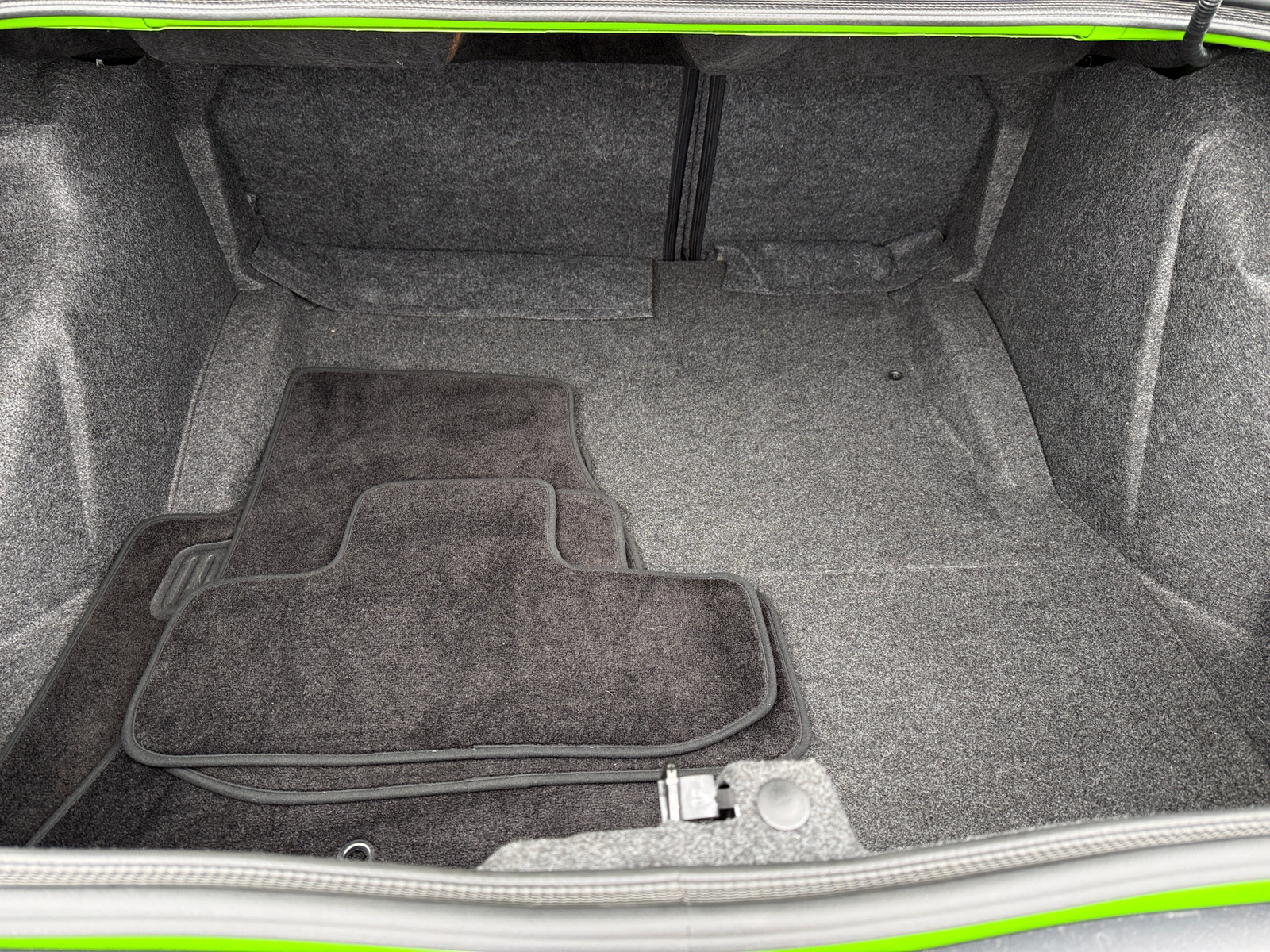 Thumbnail: 2017 Dodge Challenger - 4