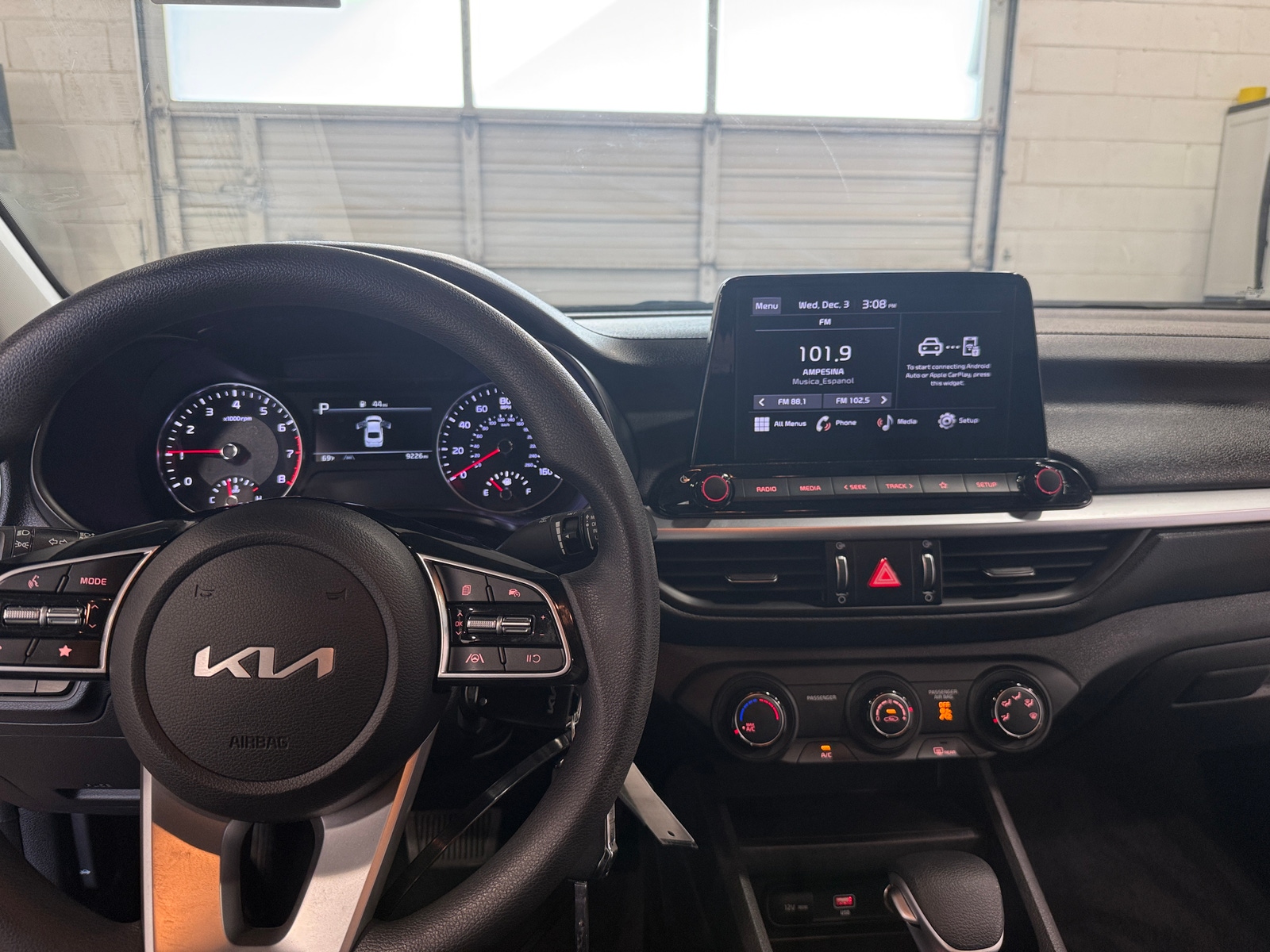 Thumbnail: 2023 Kia Forte - 3