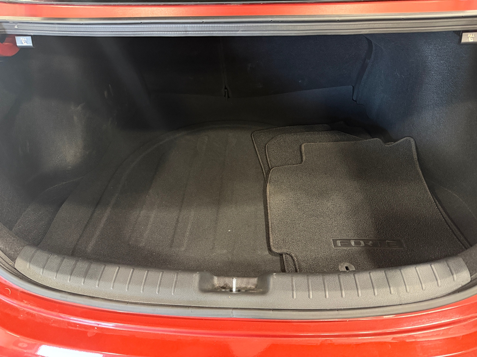 Thumbnail: 2023 Kia Forte - 7