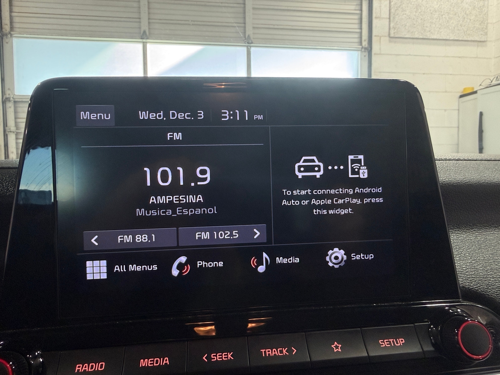 Thumbnail: 2023 Kia Forte - 4