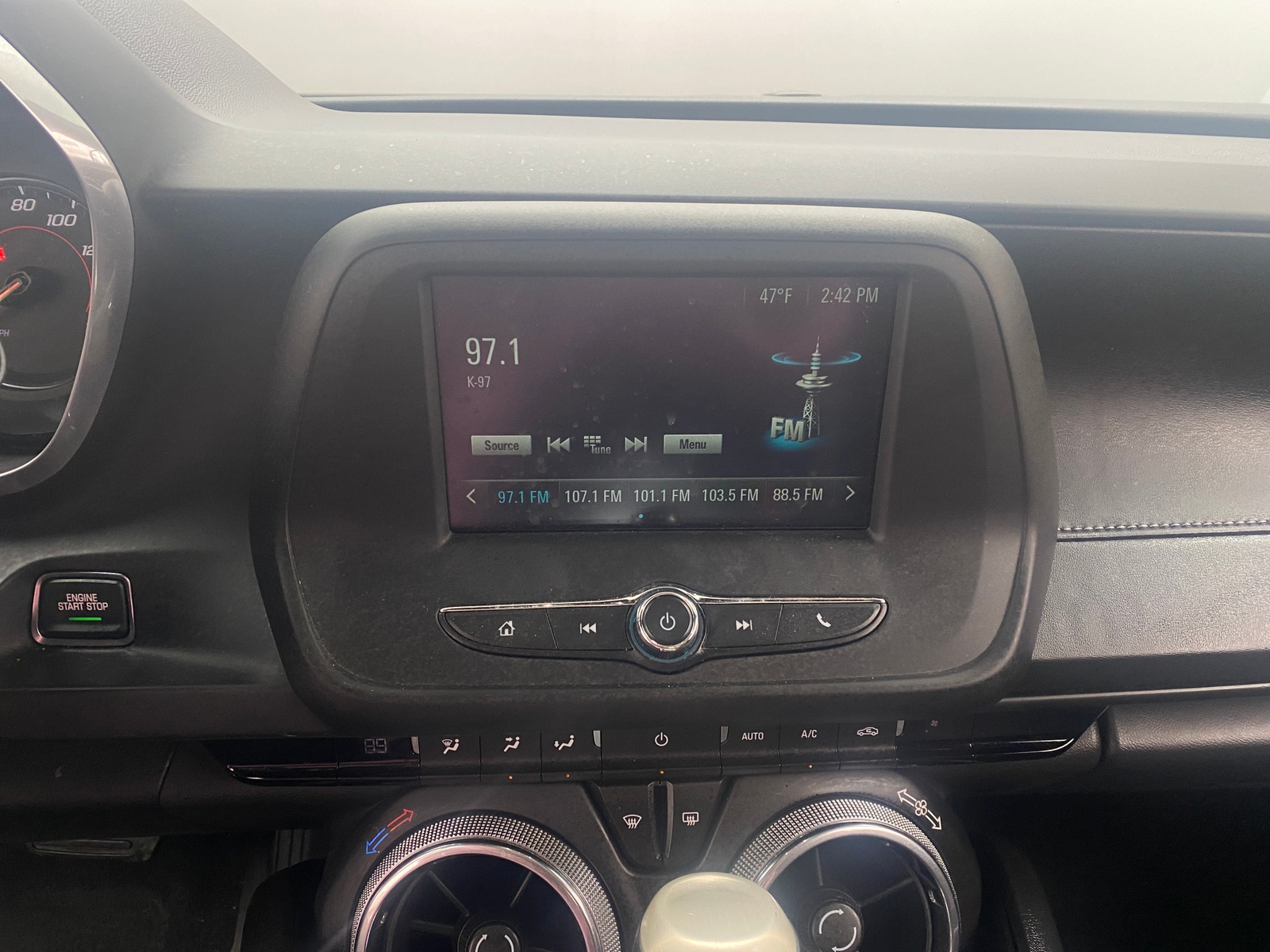 Thumbnail: 2017 Chevrolet Camaro - 3