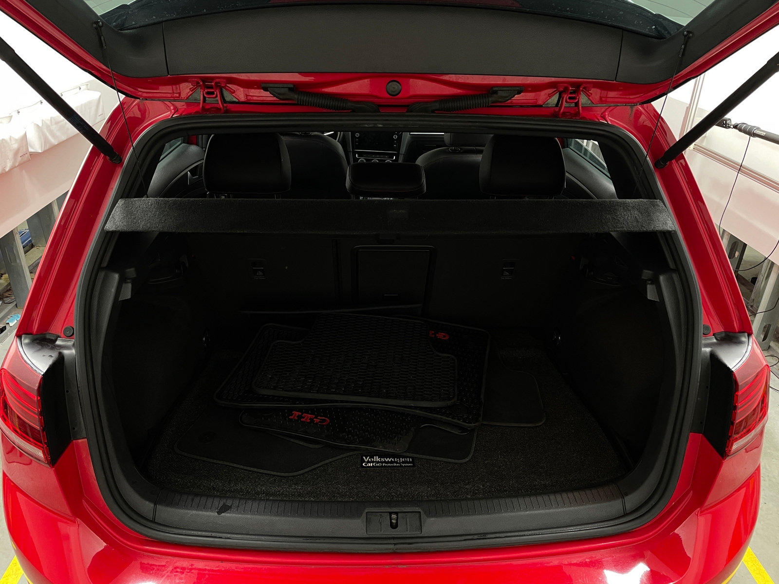 Thumbnail: 2021 Volkswagen Golf - 6