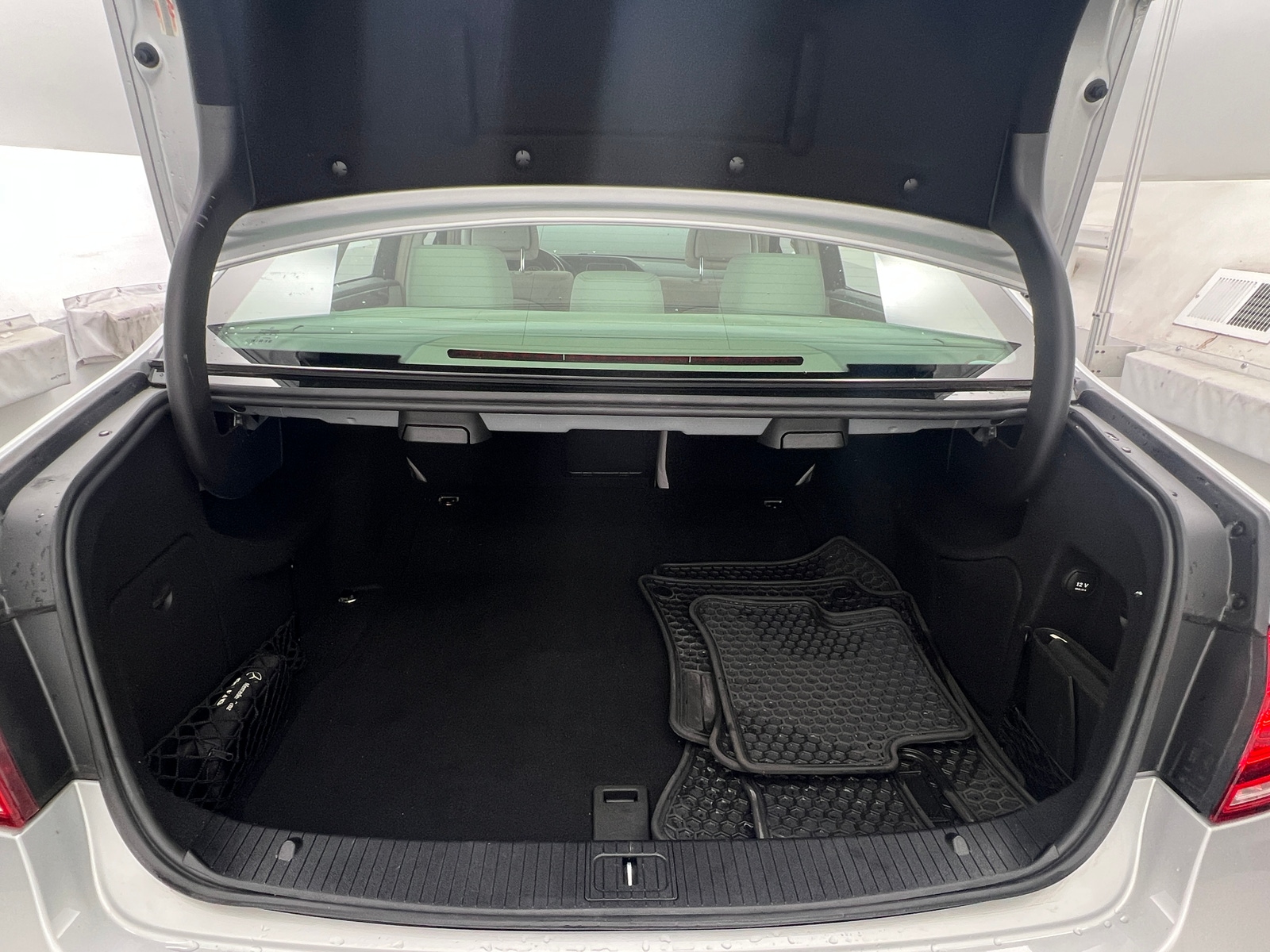 Thumbnail: 2014 Mercedes-Benz E-Class - 6