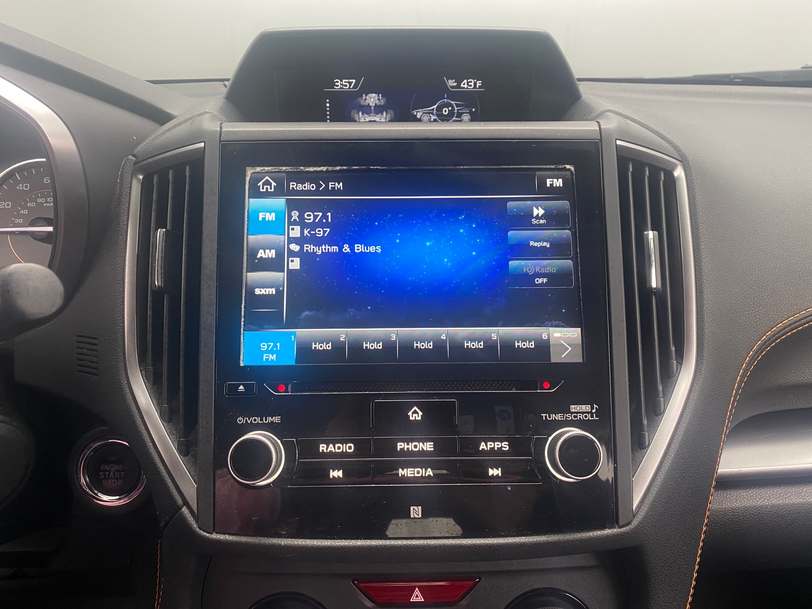 Thumbnail: 2018 Subaru Crosstrek - 3