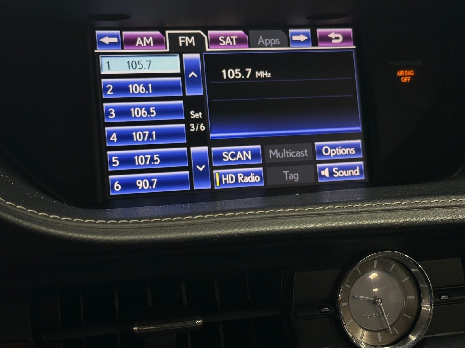 Thumbnail: 2014 Lexus ES - 3