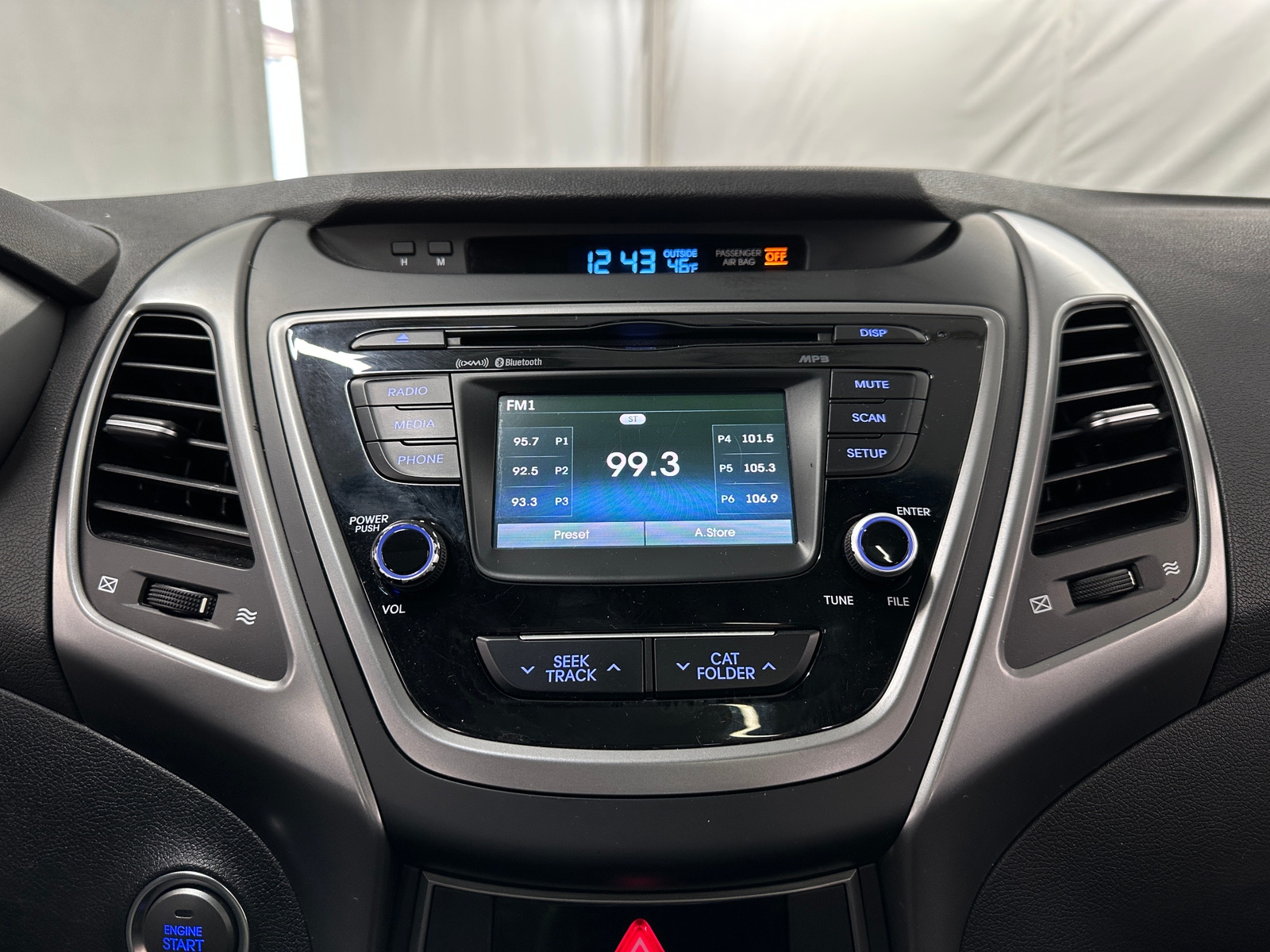 Thumbnail: 2016 Hyundai Elantra - 4