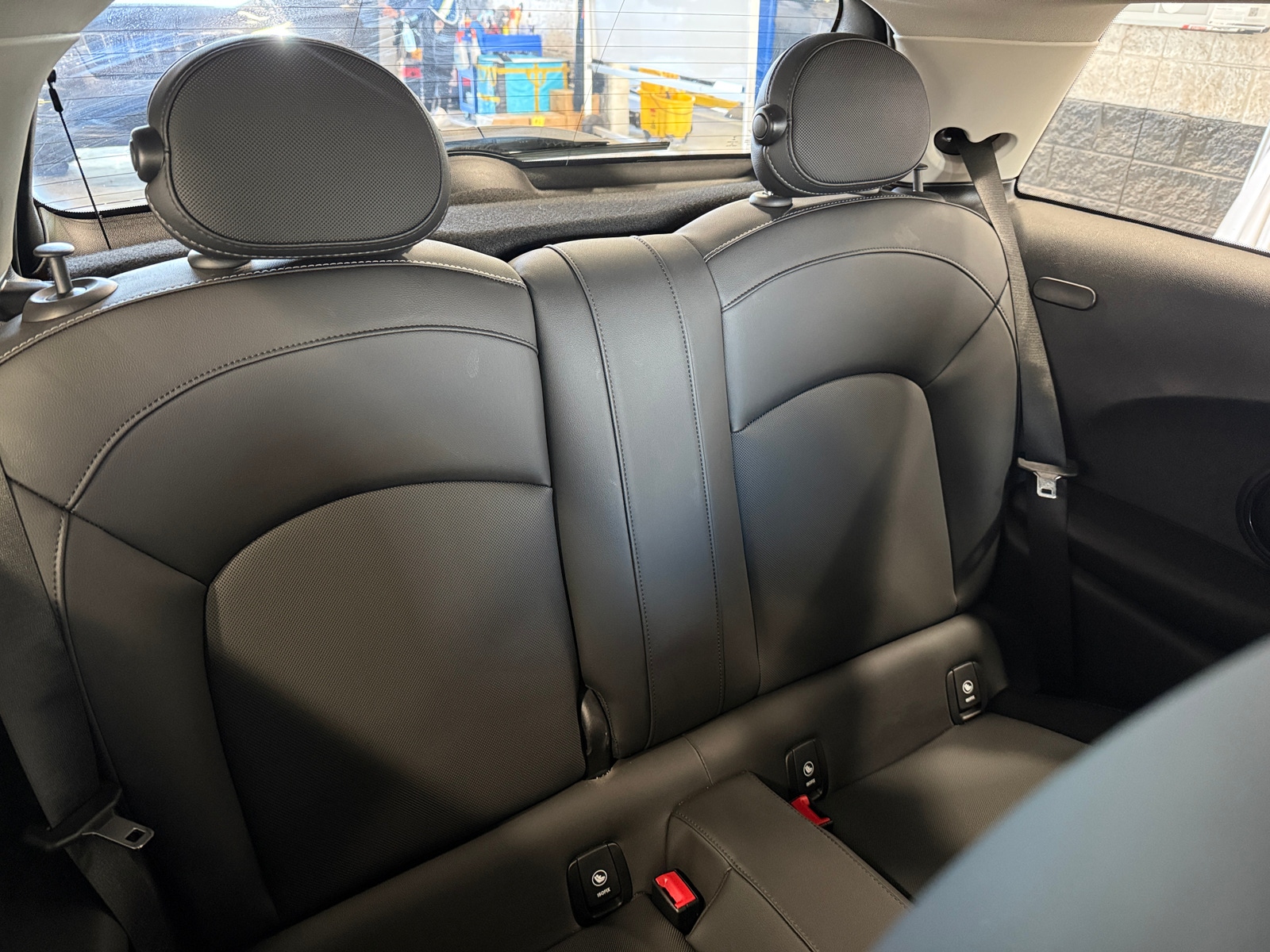 Thumbnail: 2022 MINI Cooper Hardtop - 5