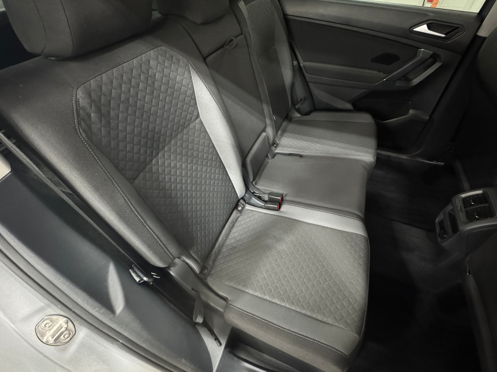 Thumbnail: 2020 Volkswagen Tiguan - 6