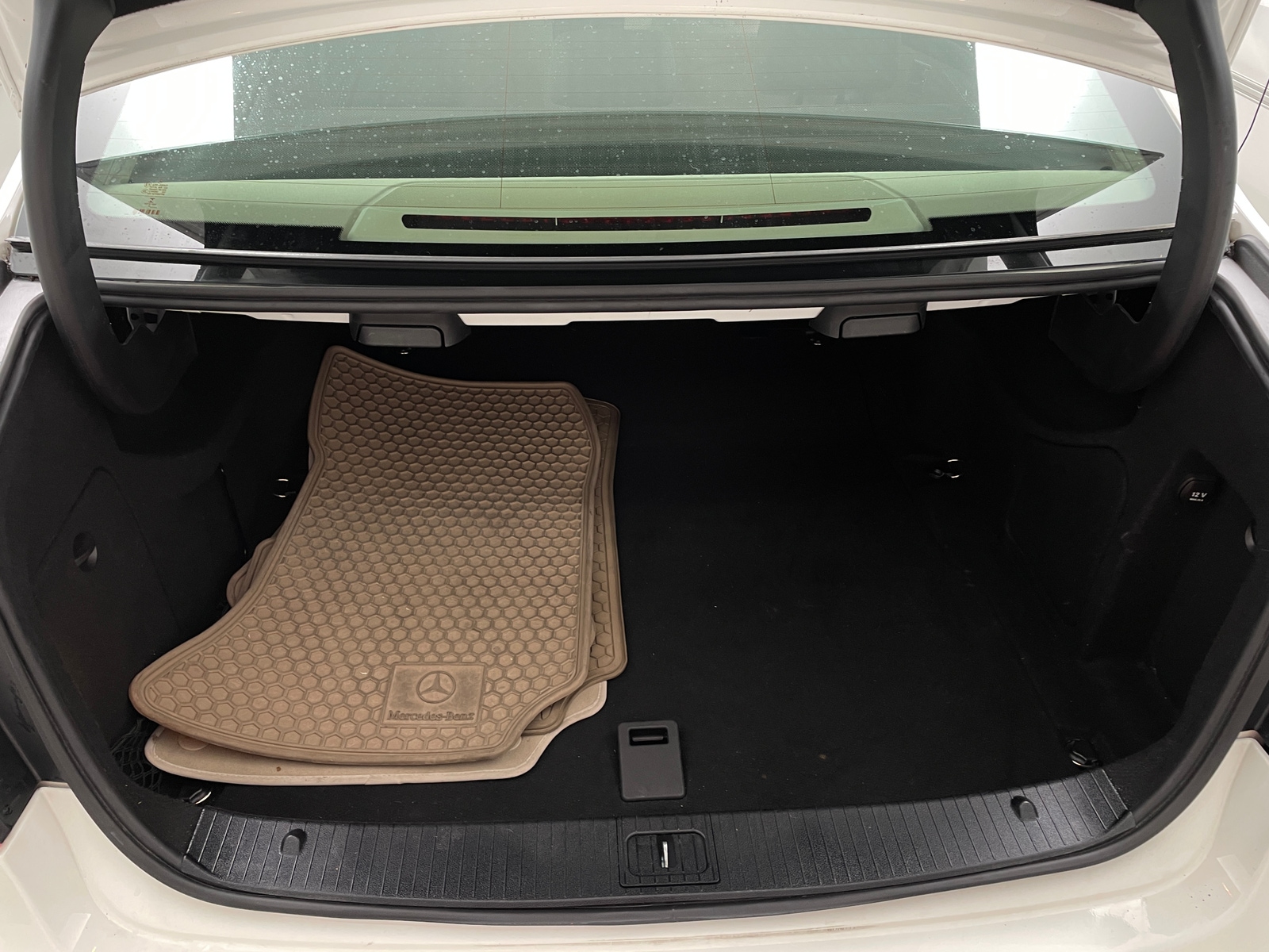 Thumbnail: 2016 Mercedes-Benz E-Class - 6