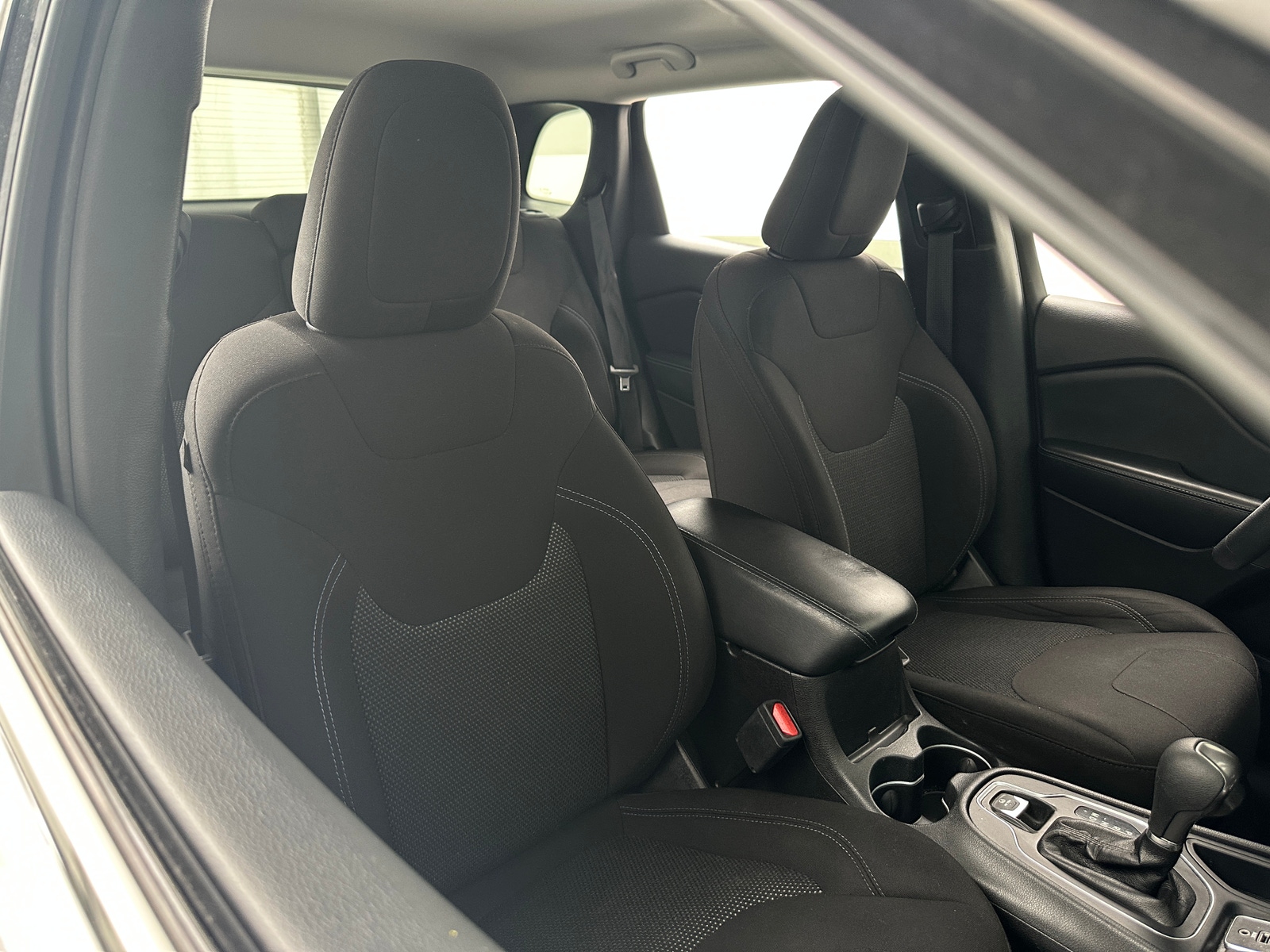 Thumbnail: 2019 Jeep Cherokee - 2