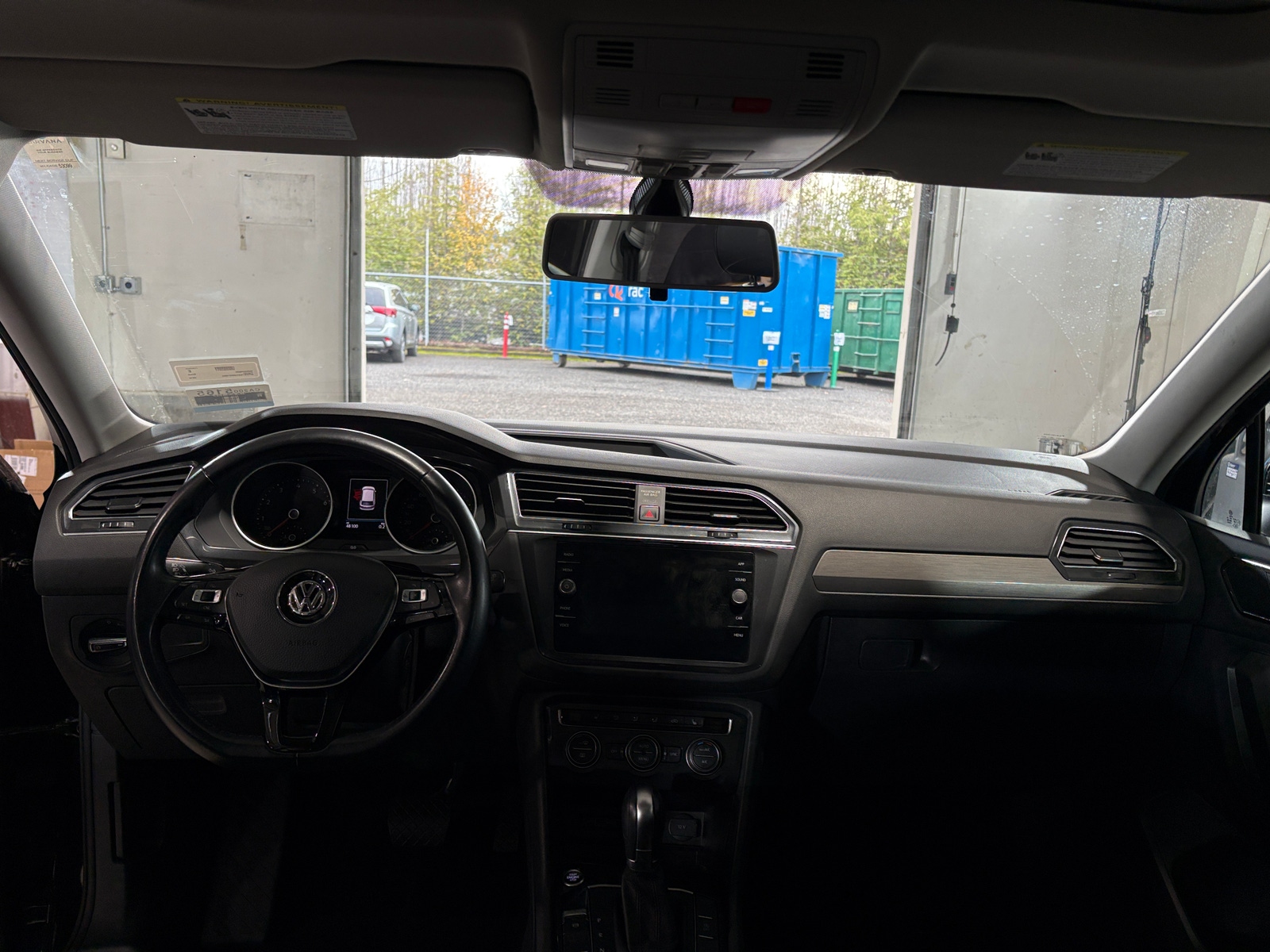 Thumbnail: 2018 Volkswagen Tiguan - 2