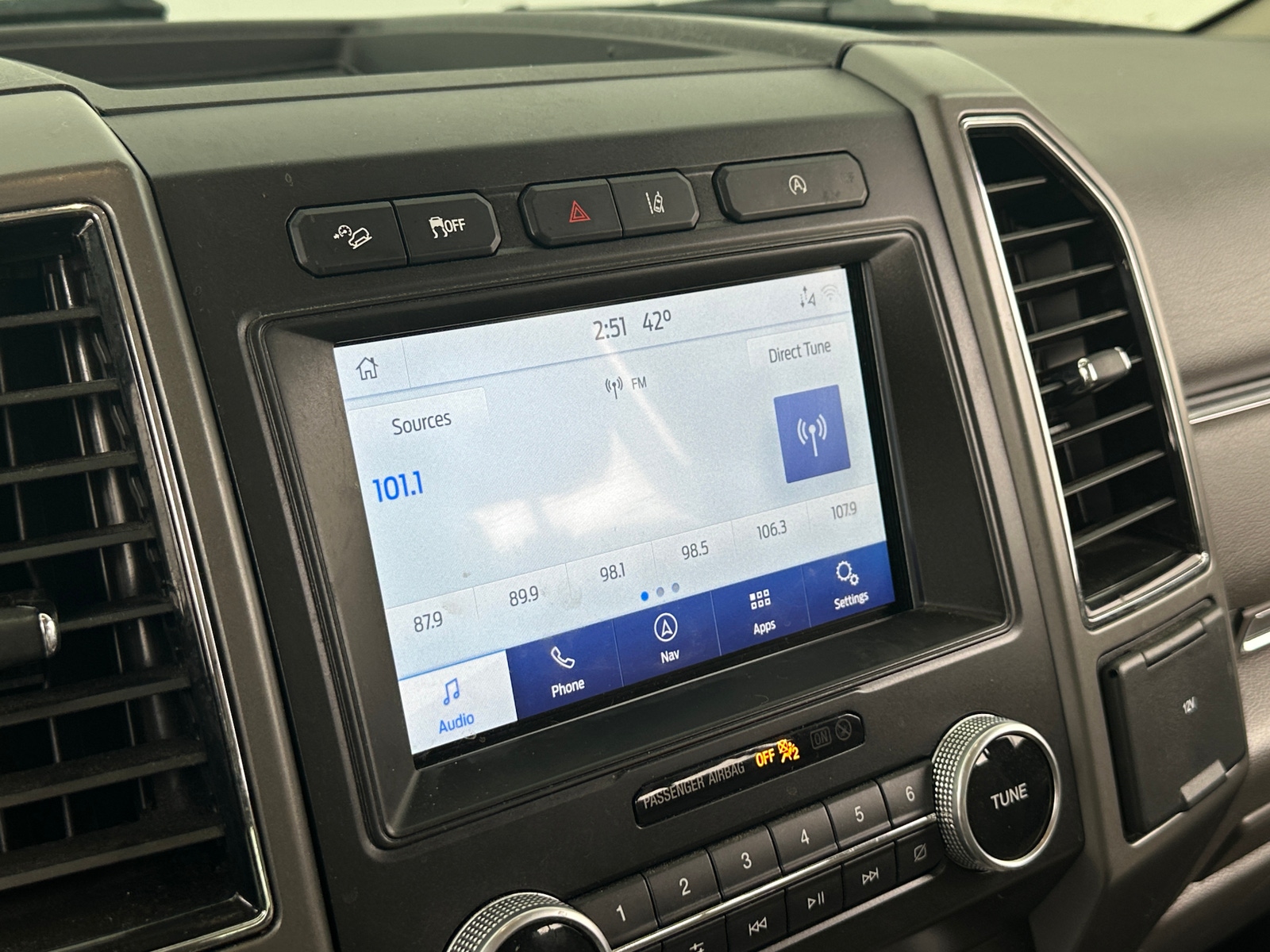 Thumbnail: 2021 Ford Expedition - 4