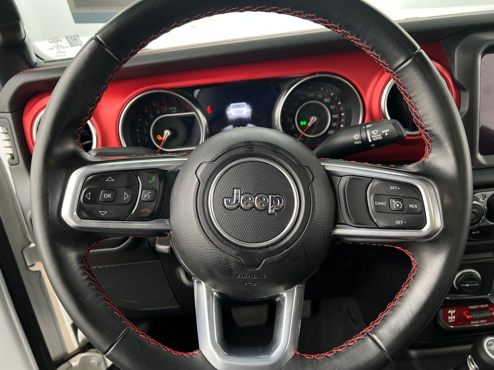 Thumbnail: 2022 Jeep Gladiator - 4