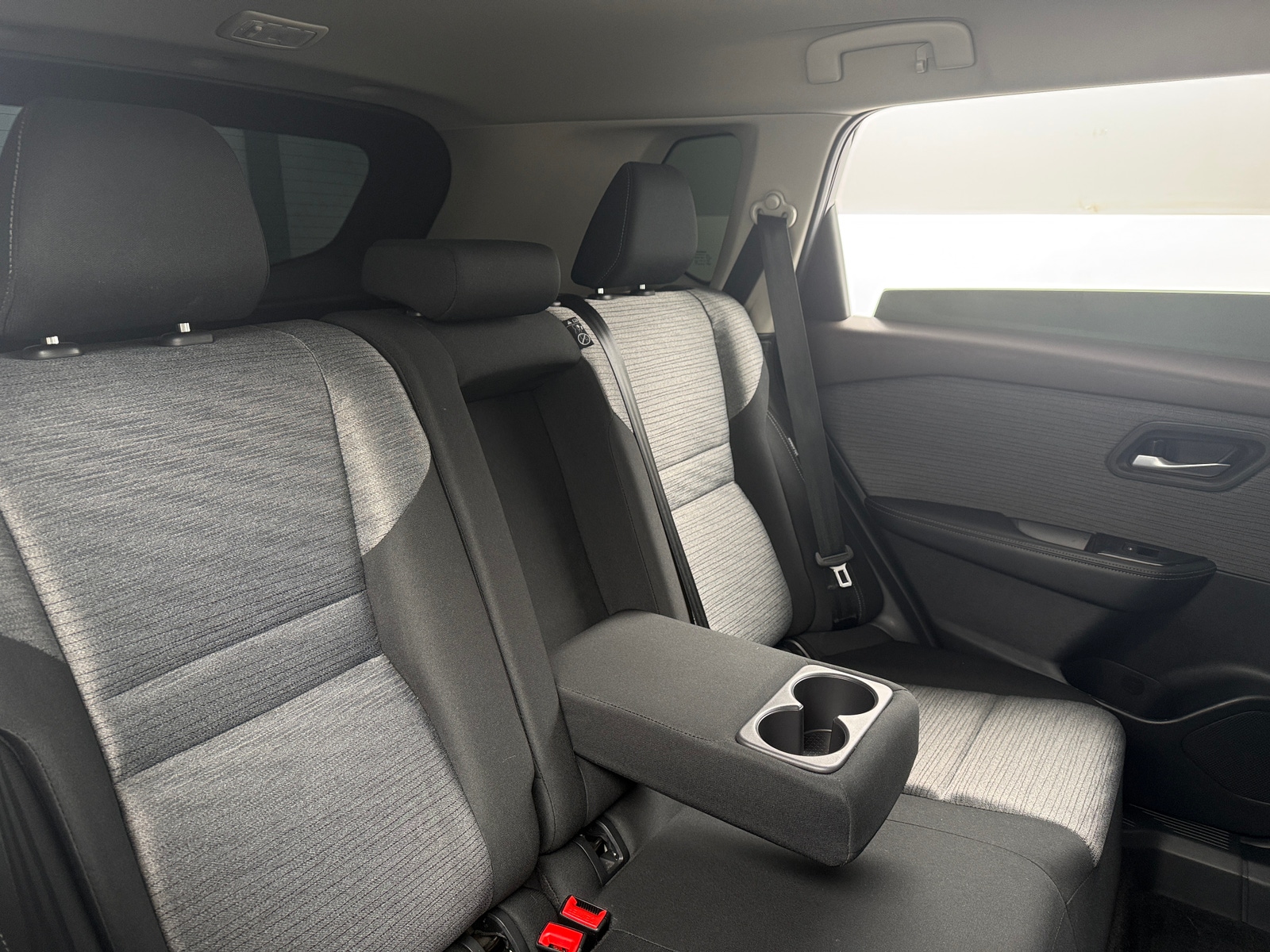 Thumbnail: 2023 Nissan Rogue - 6