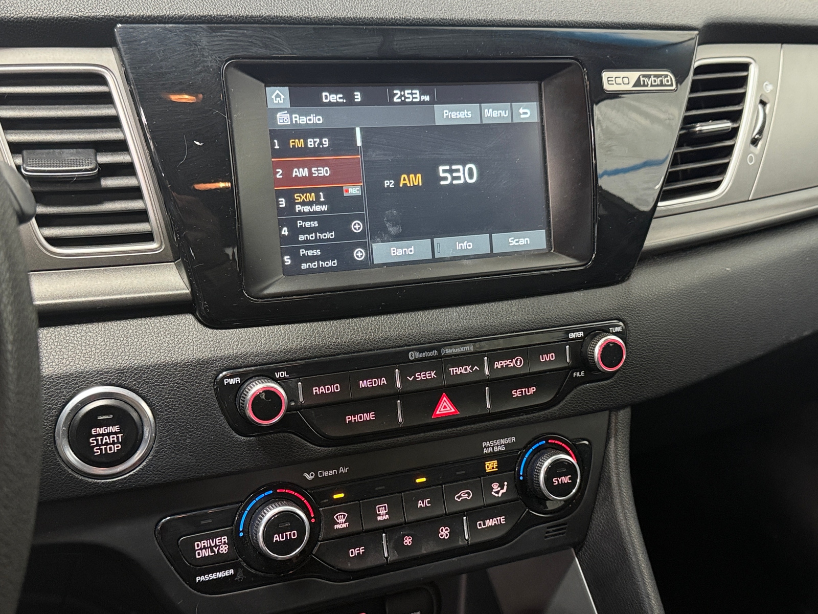 Thumbnail: 2018 Kia Niro - 4