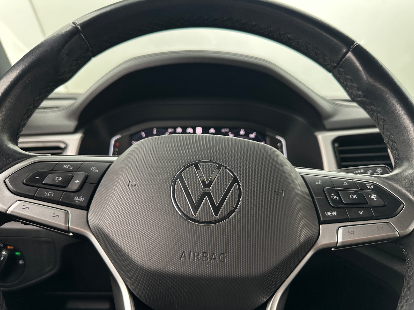 Thumbnail: 2020 Volkswagen Atlas - 4