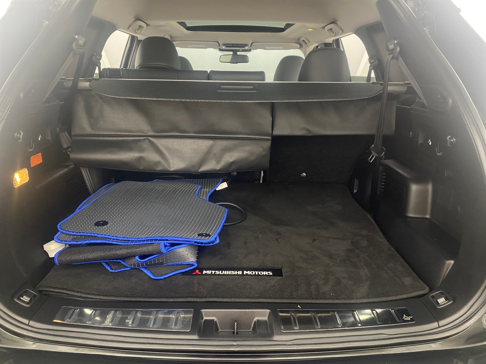 Thumbnail: 2024 Mitsubishi Outlander - 6