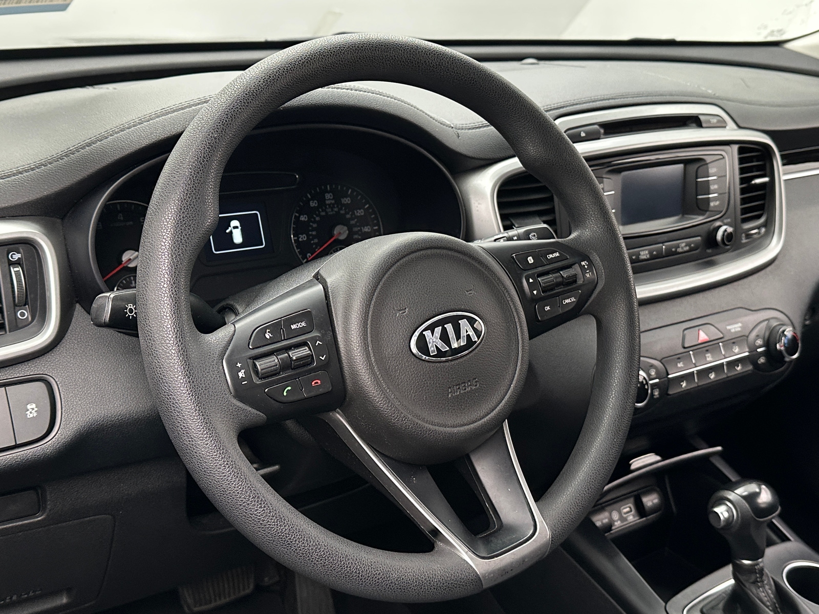 Thumbnail: 2017 Kia Sorento - 5