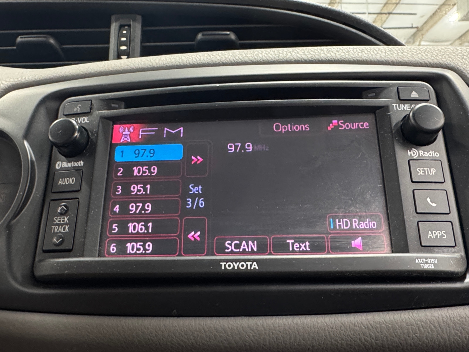 Thumbnail: 2017 Toyota Yaris - 4