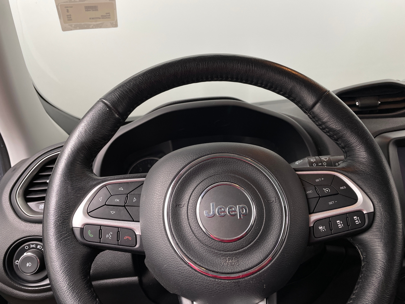 Thumbnail: 2023 Jeep Renegade - 4