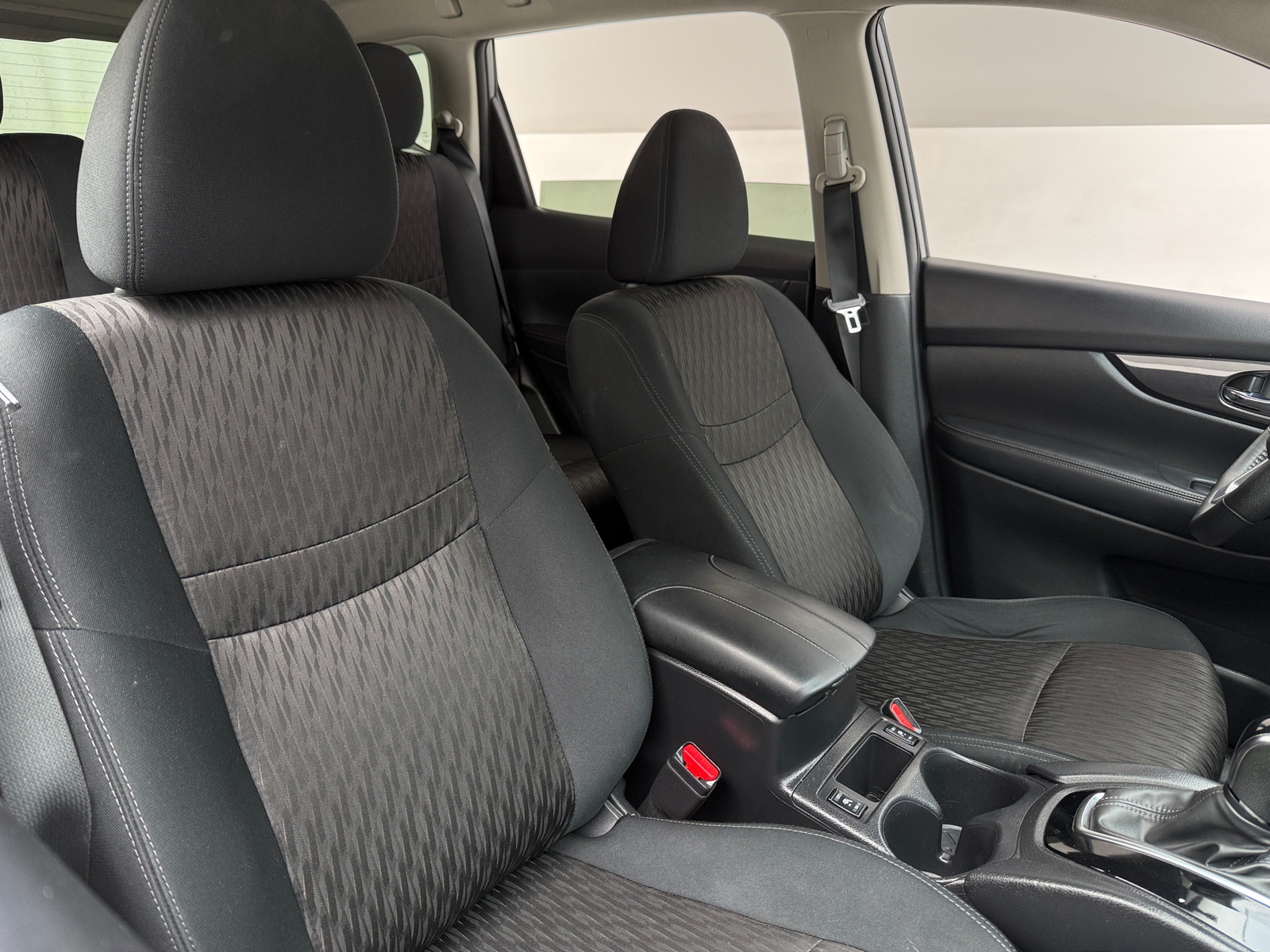 Thumbnail: 2018 Nissan Rogue - 2