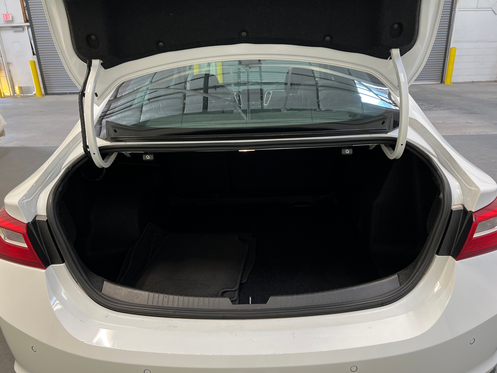 Thumbnail: 2024 Chevrolet Malibu - 7