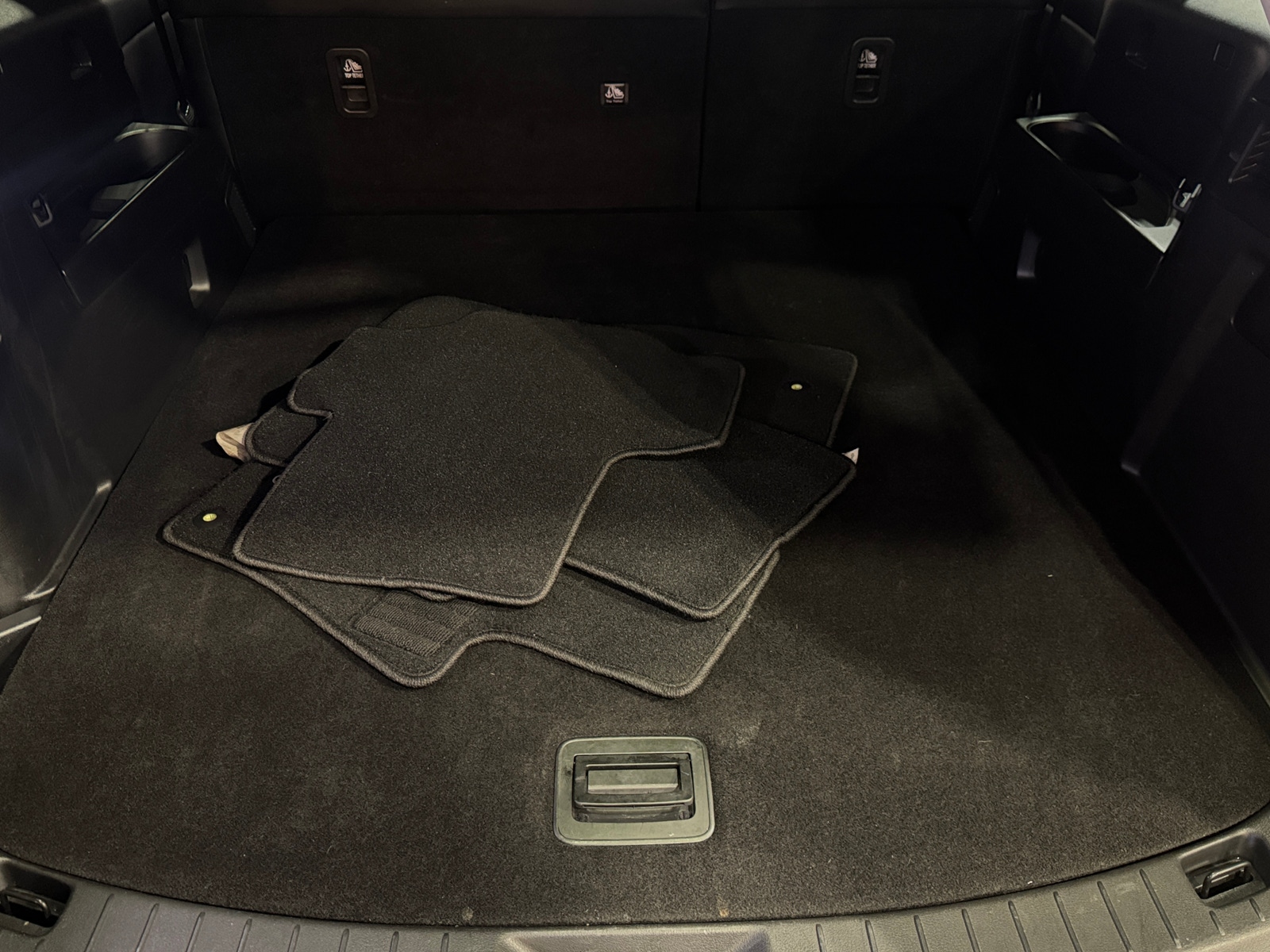 Thumbnail: 2025 Mazda CX-70 - 6