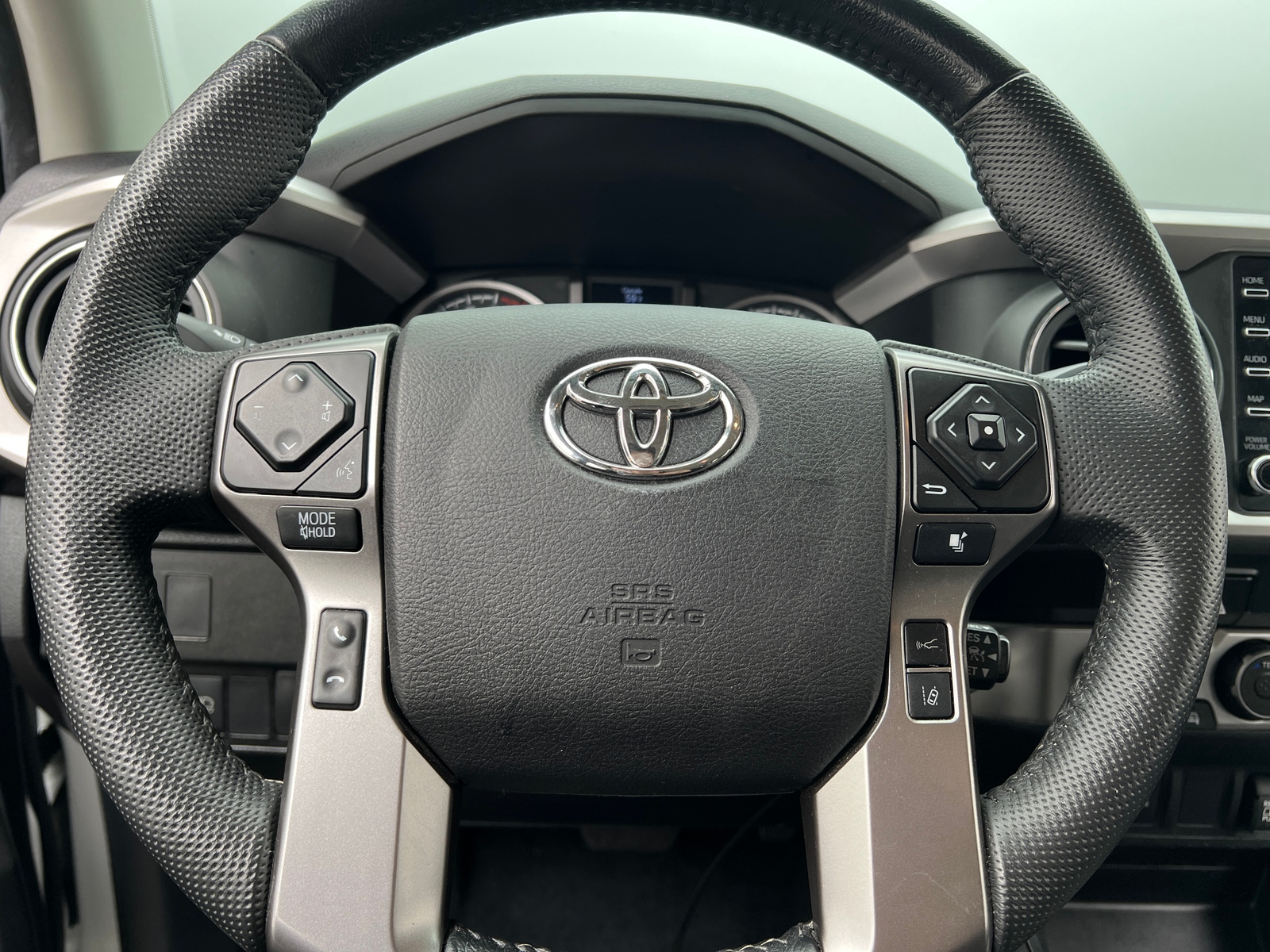 Thumbnail: 2022 Toyota Tacoma - 5