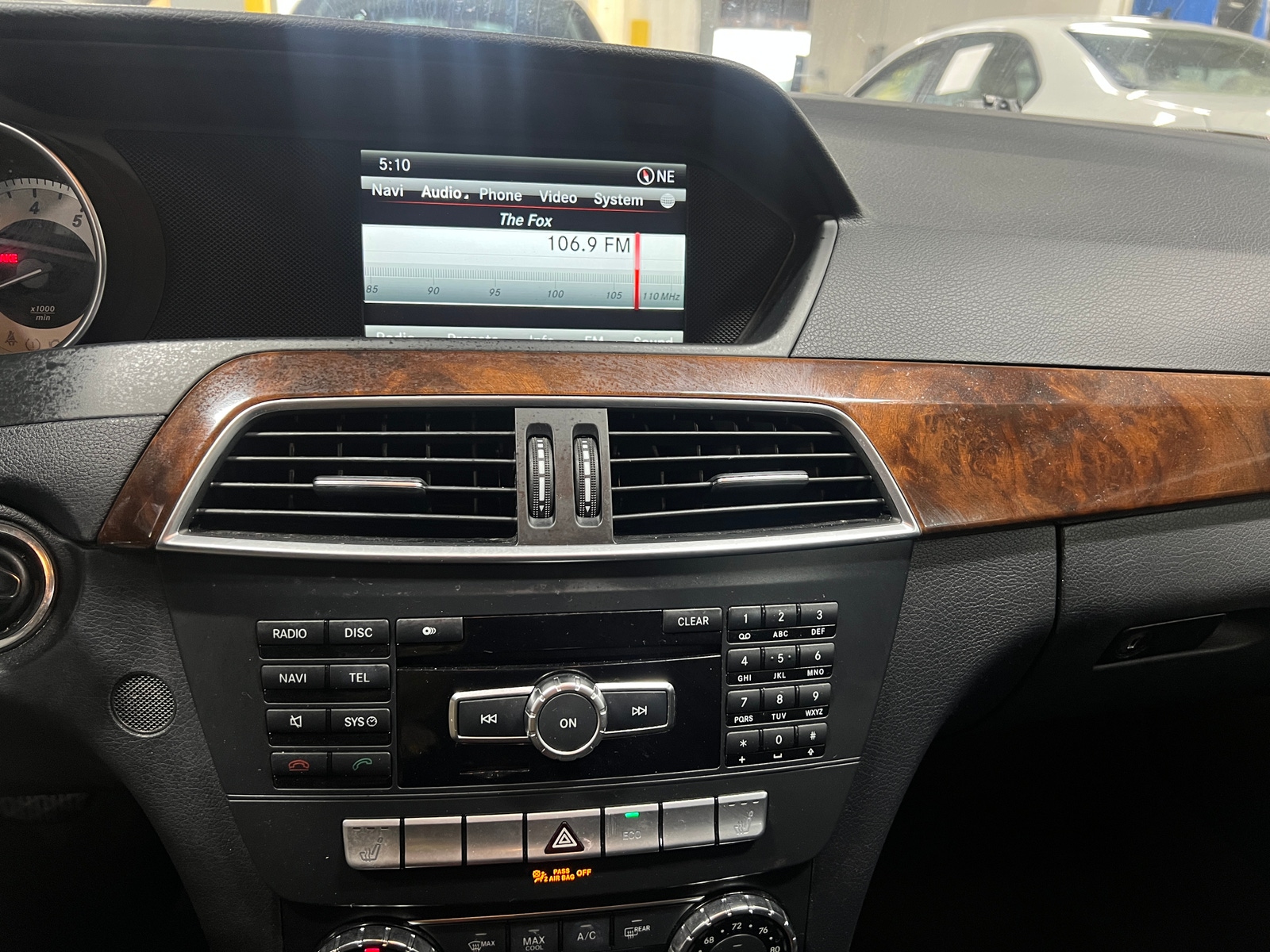 Thumbnail: 2013 Mercedes-Benz C-Class - 3