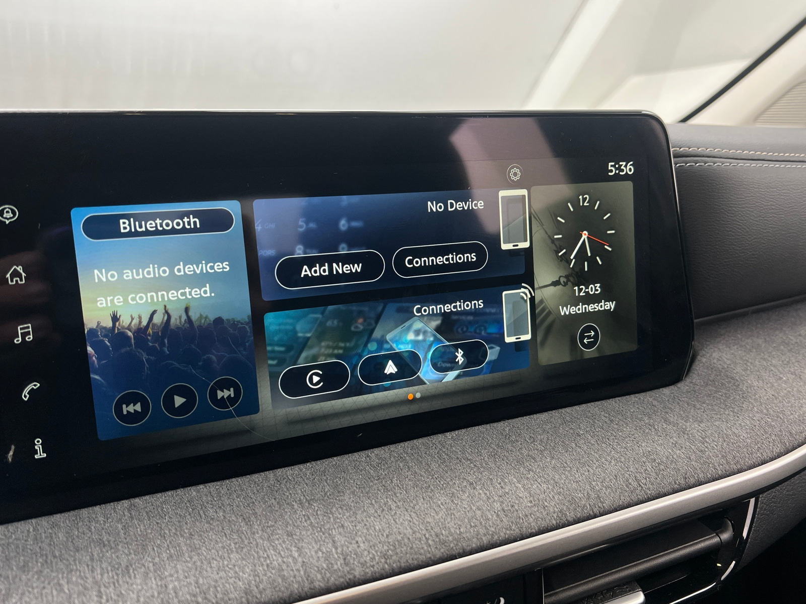 Thumbnail: 2025 Nissan Kicks - 4