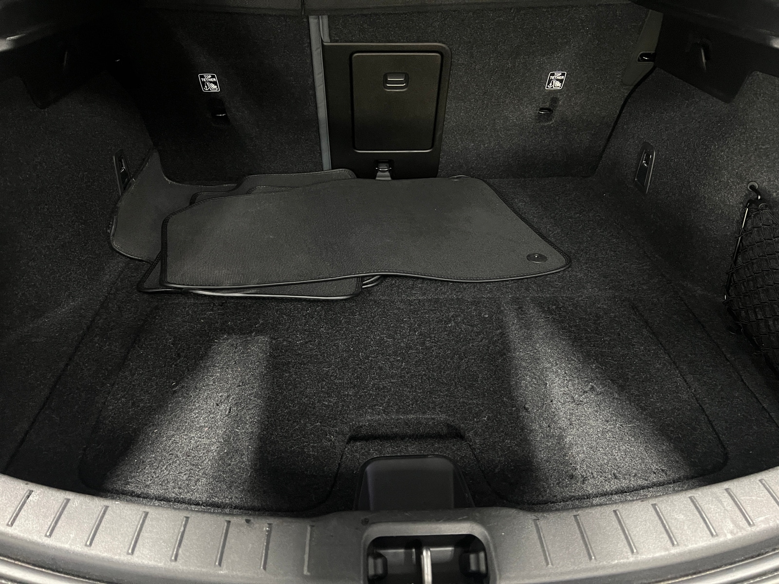 Thumbnail: 2022 Polestar 2 - 7